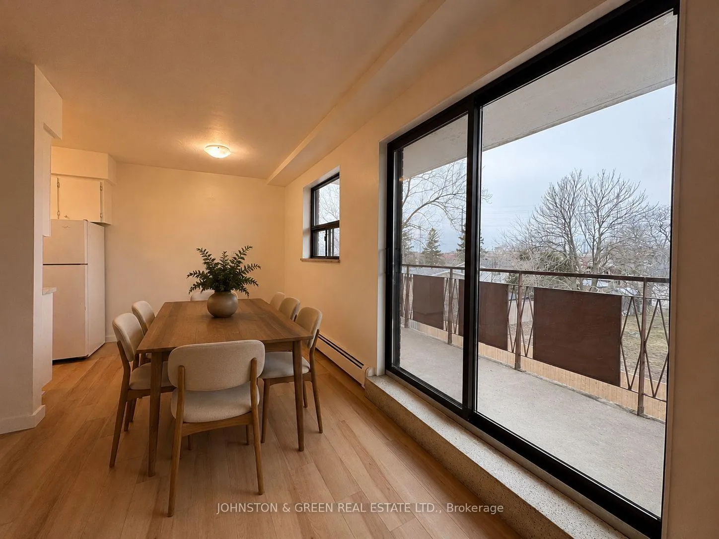 Photo 5 of Unit 308, 482 Mohawk Road E, Hamilton, Thorner — HOMEH