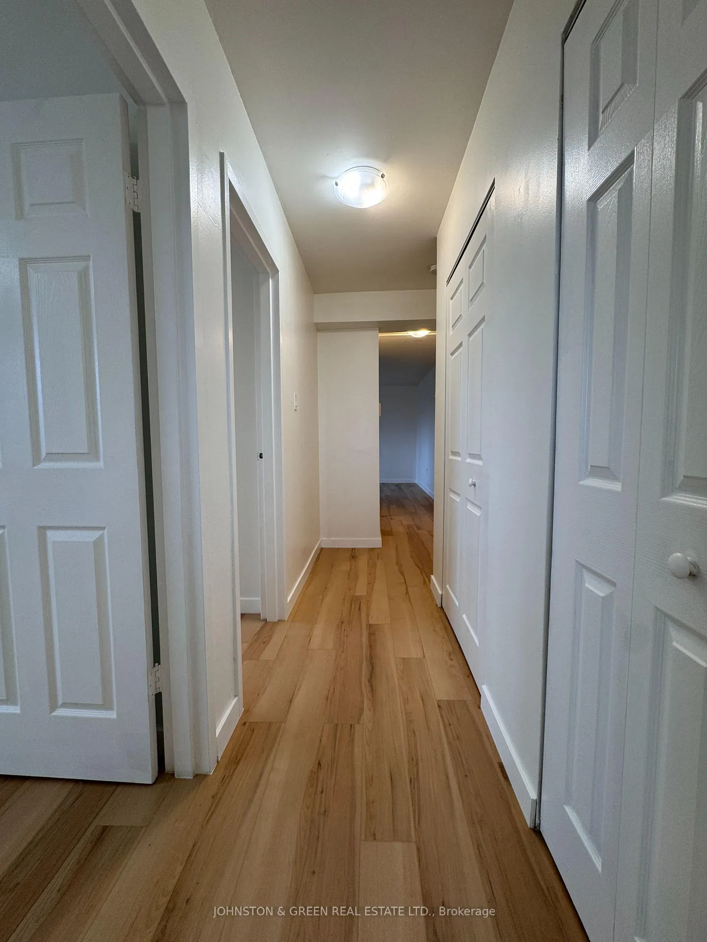 Photo 9 of Unit 308, 482 Mohawk Road E, Hamilton, Thorner — HOMEH