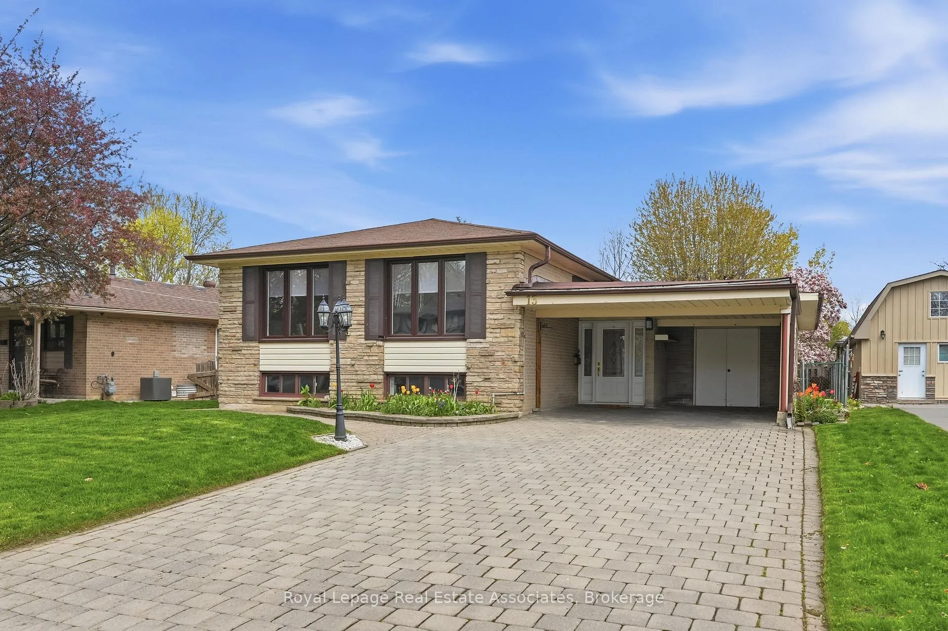 Photo 1 of 13 Ferndale Crescent, Brampton, Brampton East — HOMEH
