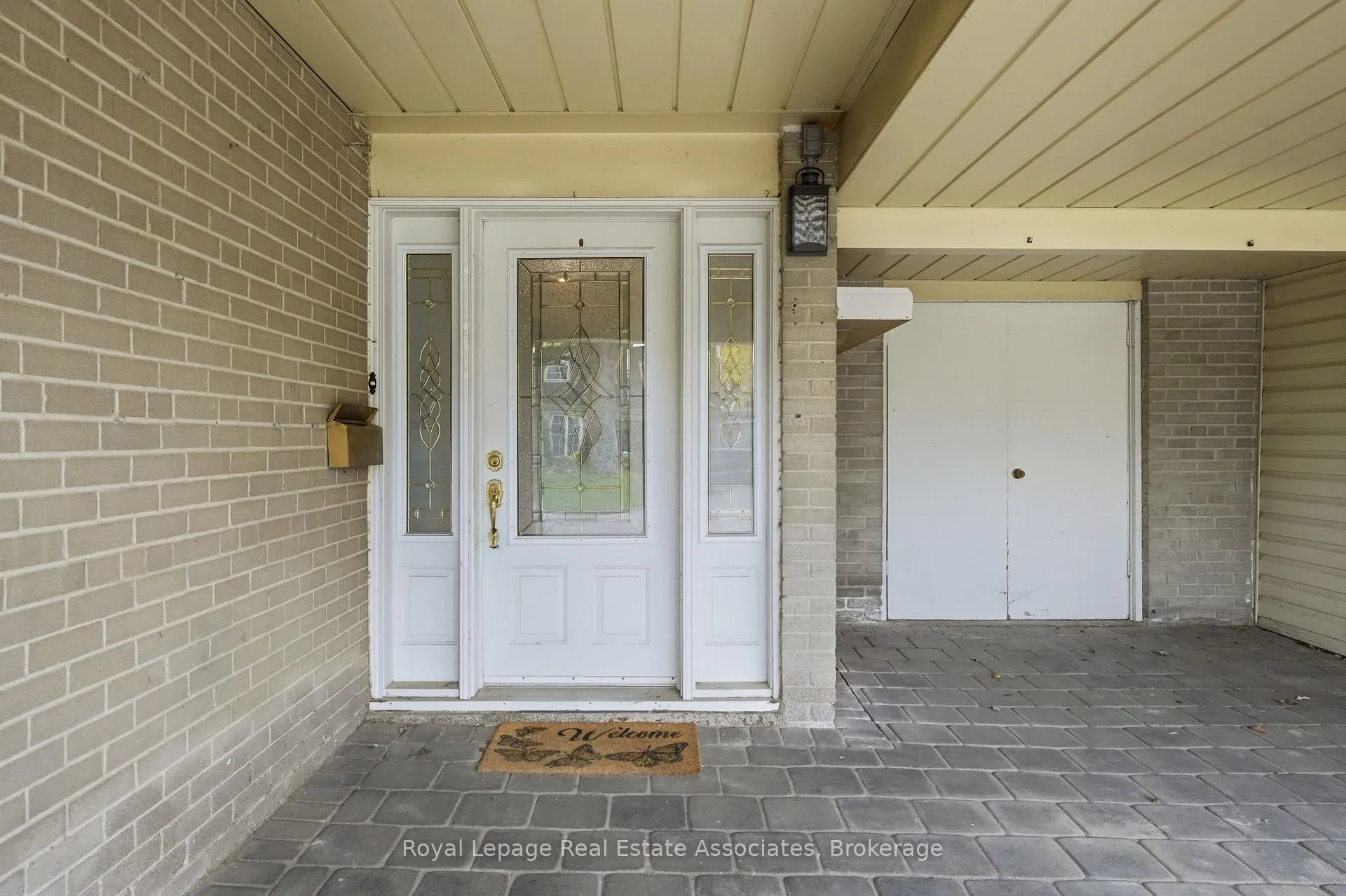 Photo 2 of 13 Ferndale Crescent, Brampton, Brampton East — HOMEH