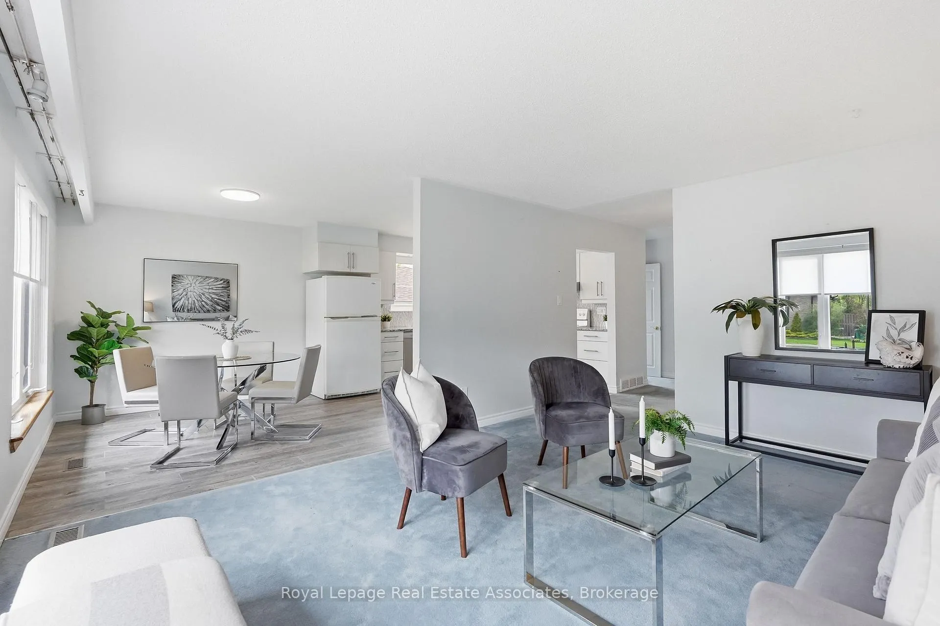 Photo 8 of 13 Ferndale Crescent, Brampton, Brampton East — HOMEH