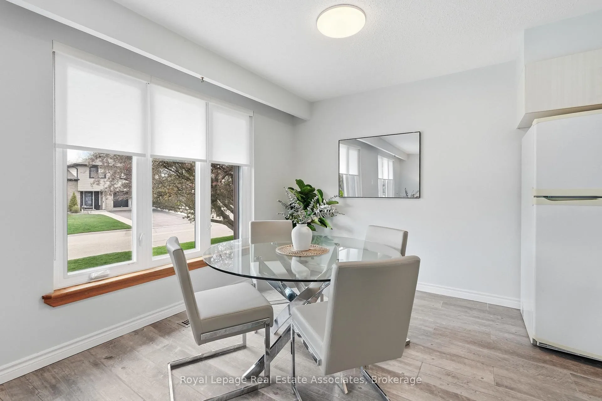 Photo 9 of 13 Ferndale Crescent, Brampton, Brampton East — HOMEH