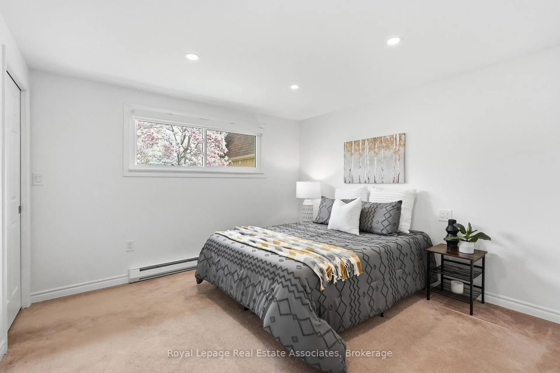 Photo 29 of 13 Ferndale Crescent, Brampton, Brampton East — HOMEH