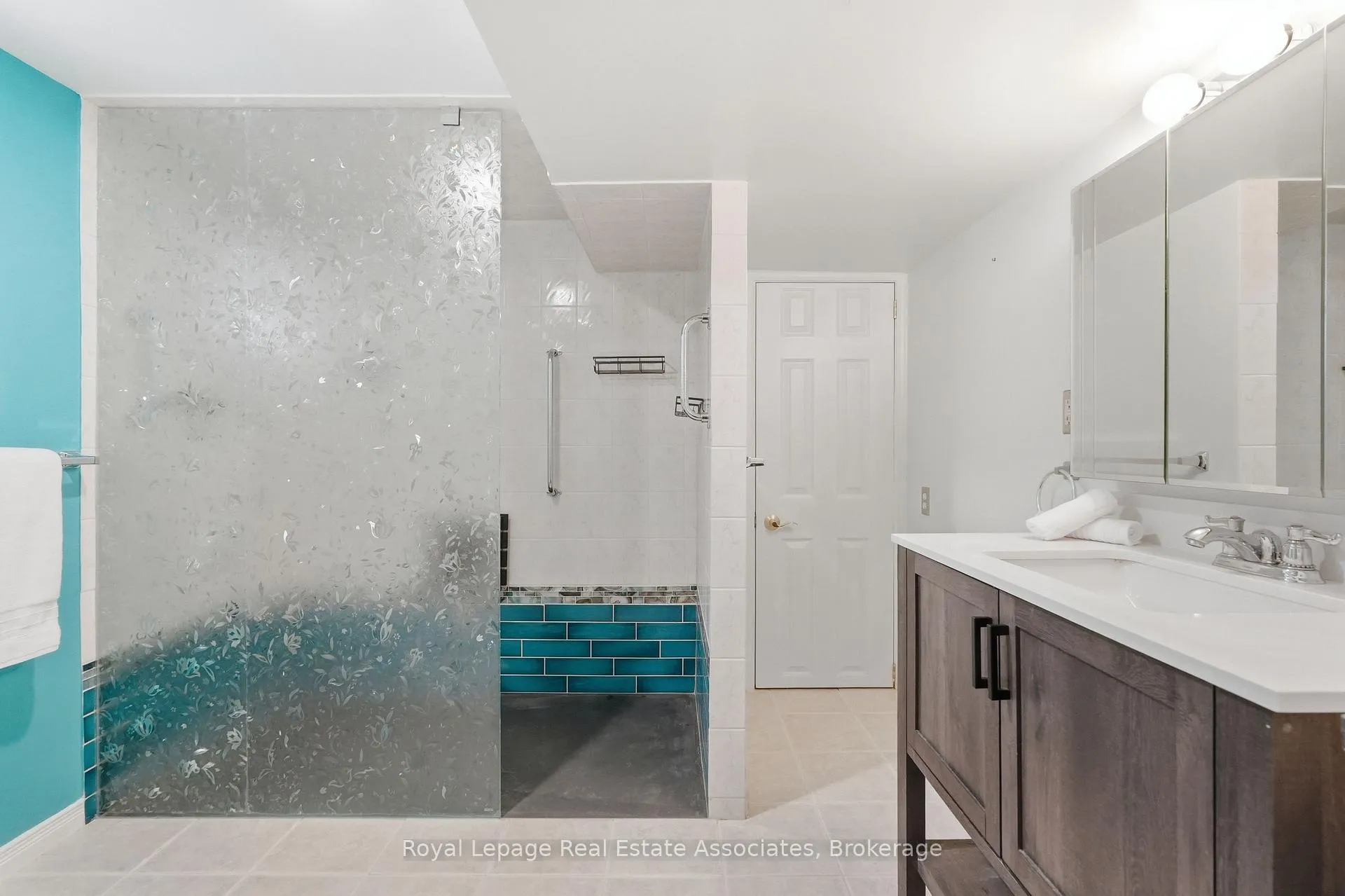 Photo 36 of 13 Ferndale Crescent, Brampton, Brampton East — HOMEH