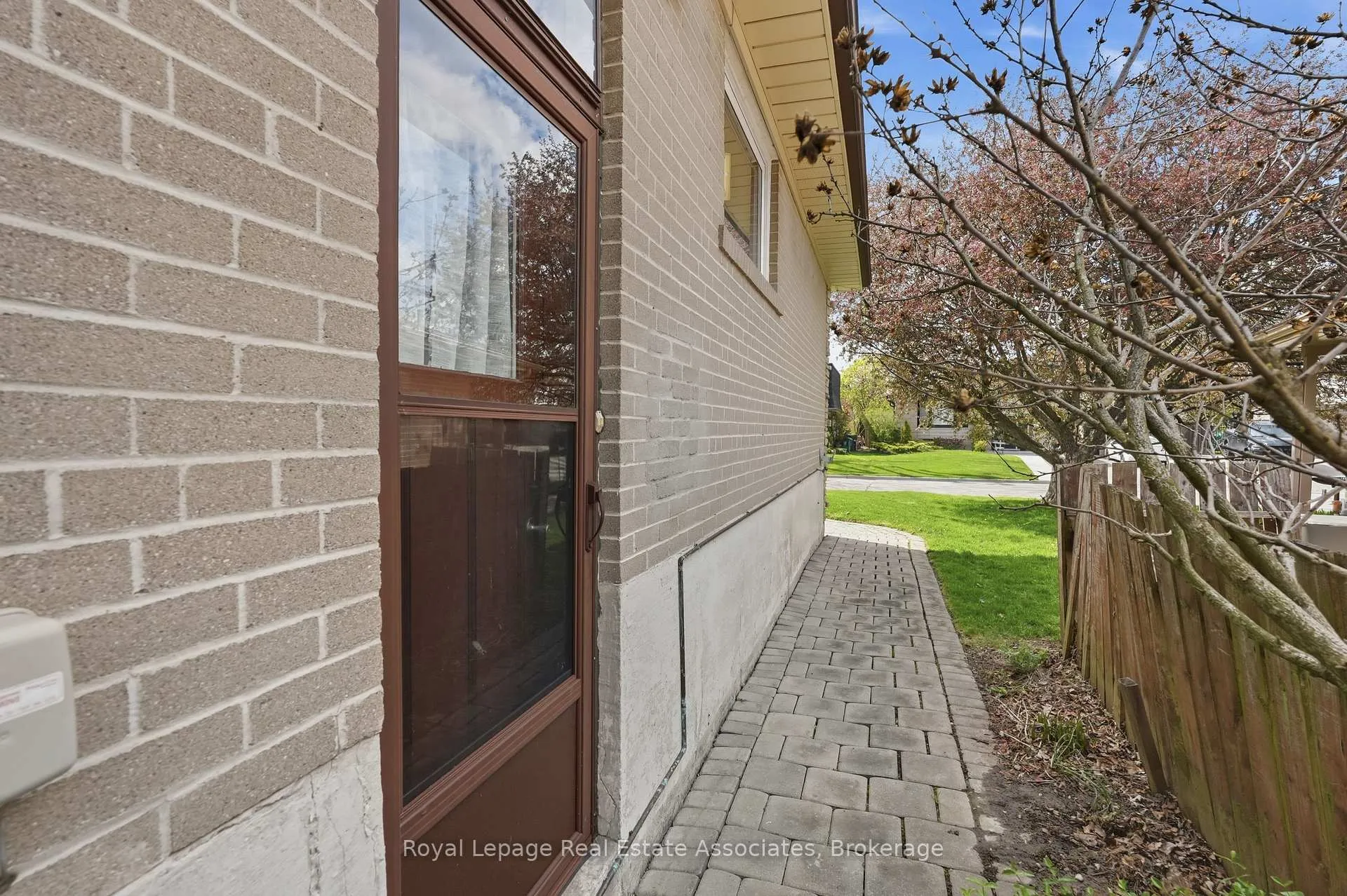 Photo 39 of 13 Ferndale Crescent, Brampton, Brampton East — HOMEH