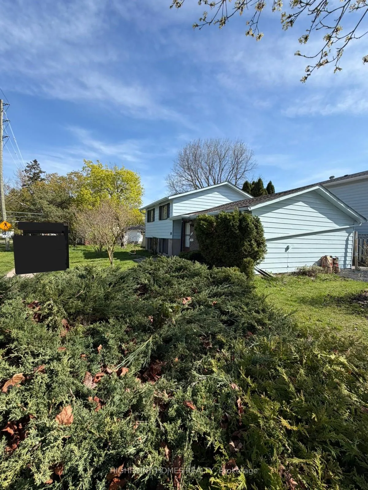 Photo 3 of 466 Midwood Crescent, Waterloo — HOMEH