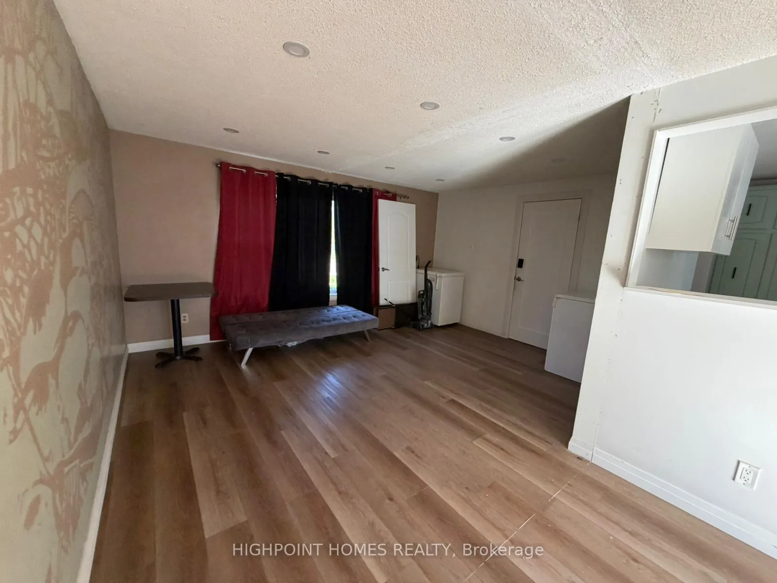 Photo 9 of 466 Midwood Crescent, Waterloo — HOMEH
