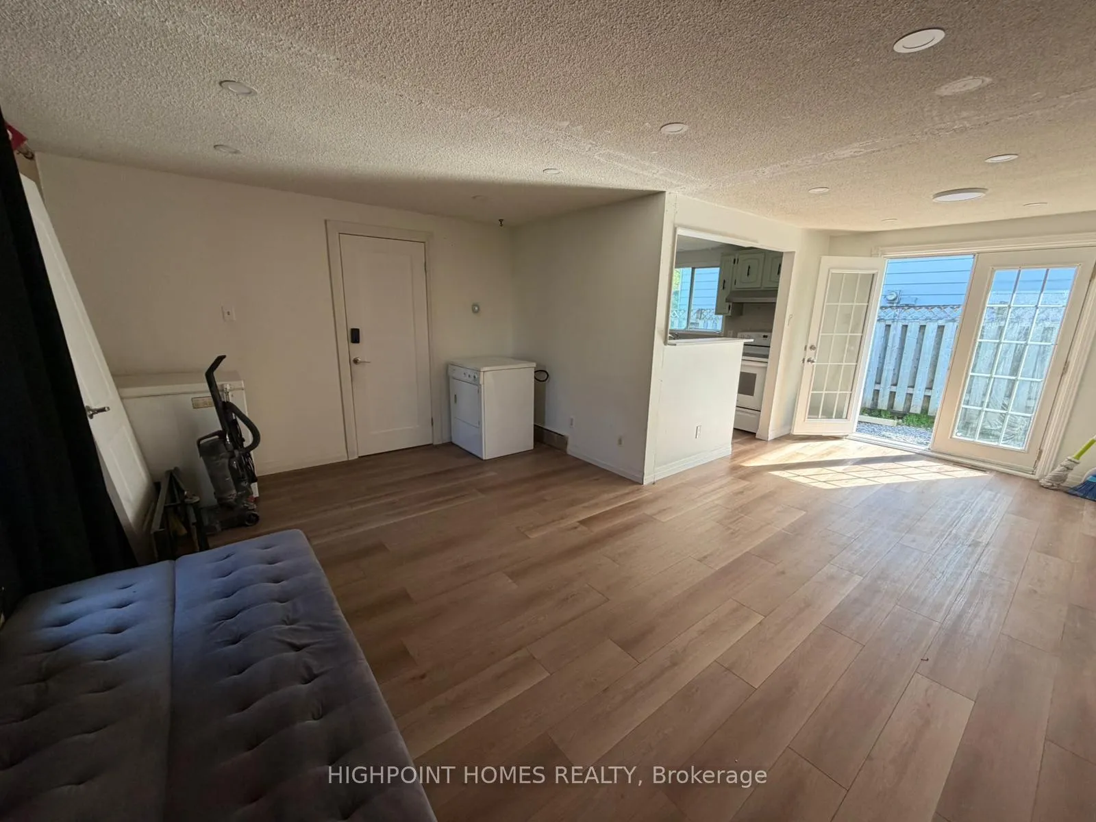Photo 10 of 466 Midwood Crescent, Waterloo — HOMEH
