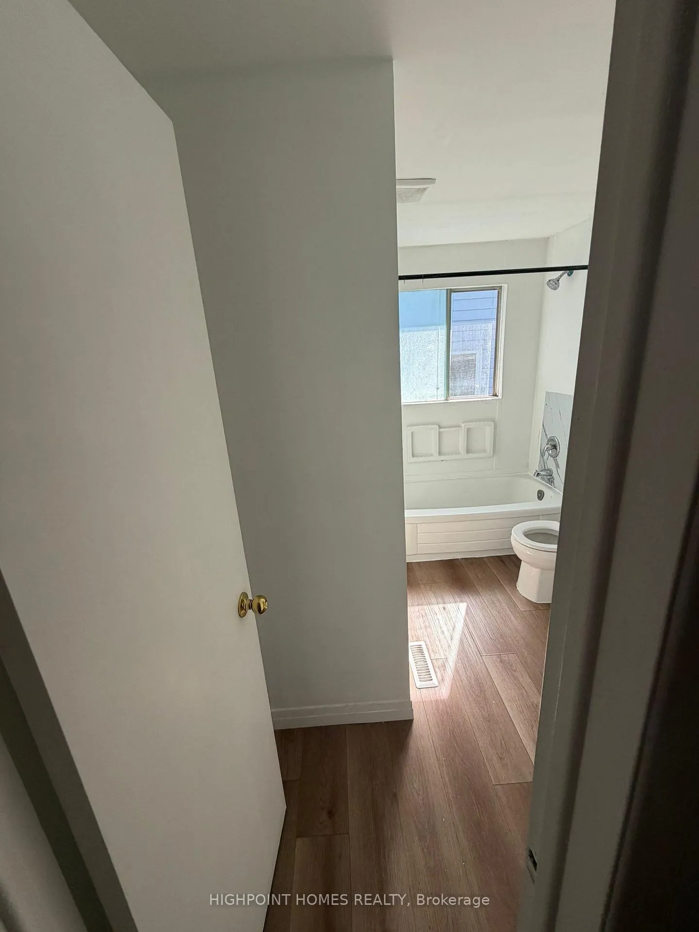 Photo 21 of 466 Midwood Crescent, Waterloo — HOMEH