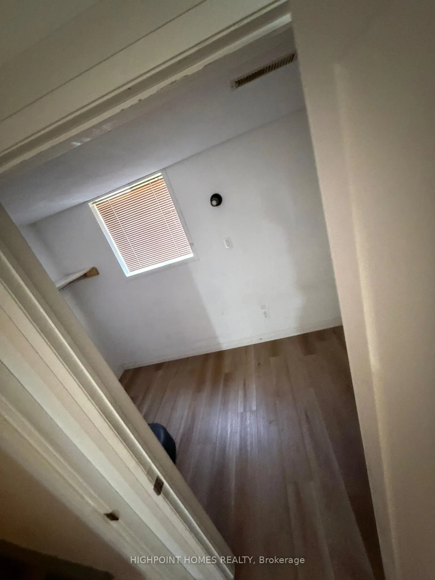 Photo 25 of 466 Midwood Crescent, Waterloo — HOMEH