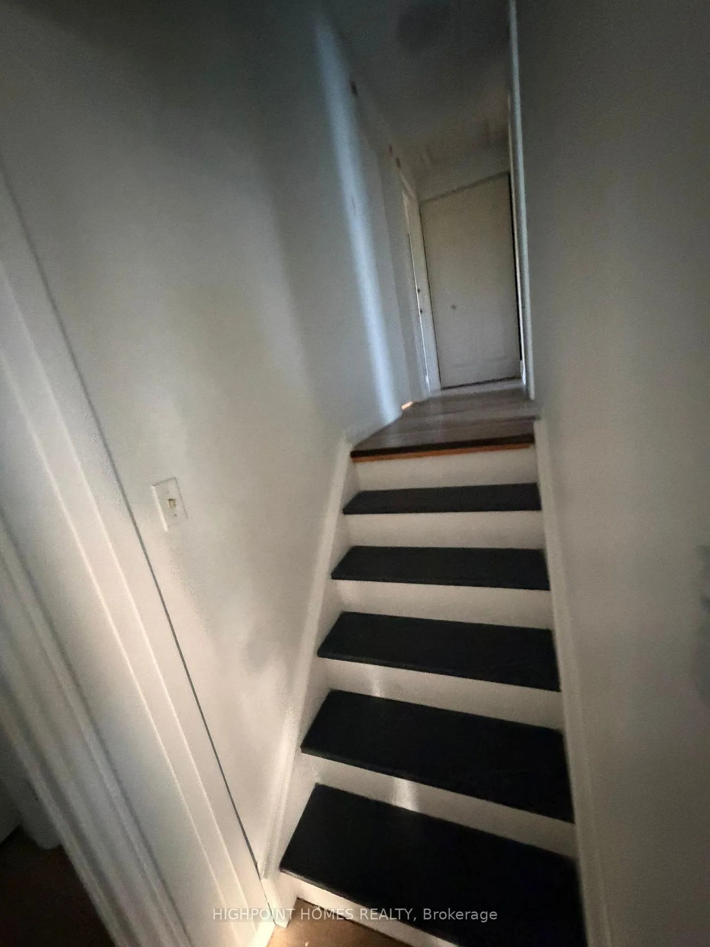 Photo 40 of 466 Midwood Crescent, Waterloo — HOMEH