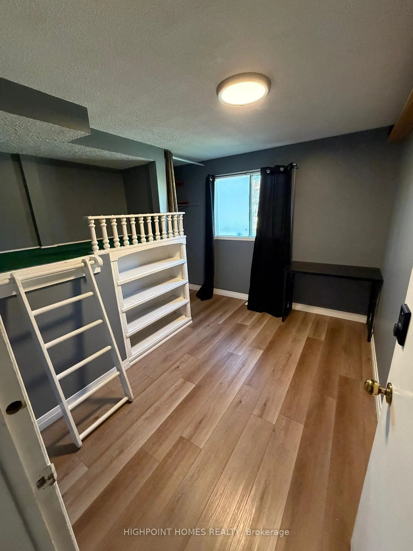 Photo 46 of 466 Midwood Crescent, Waterloo — HOMEH