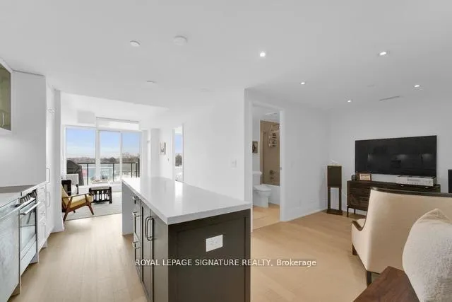 Photo 2 of Unit 408, 25 Malcolm Road, Toronto, Leaside — HOMEH