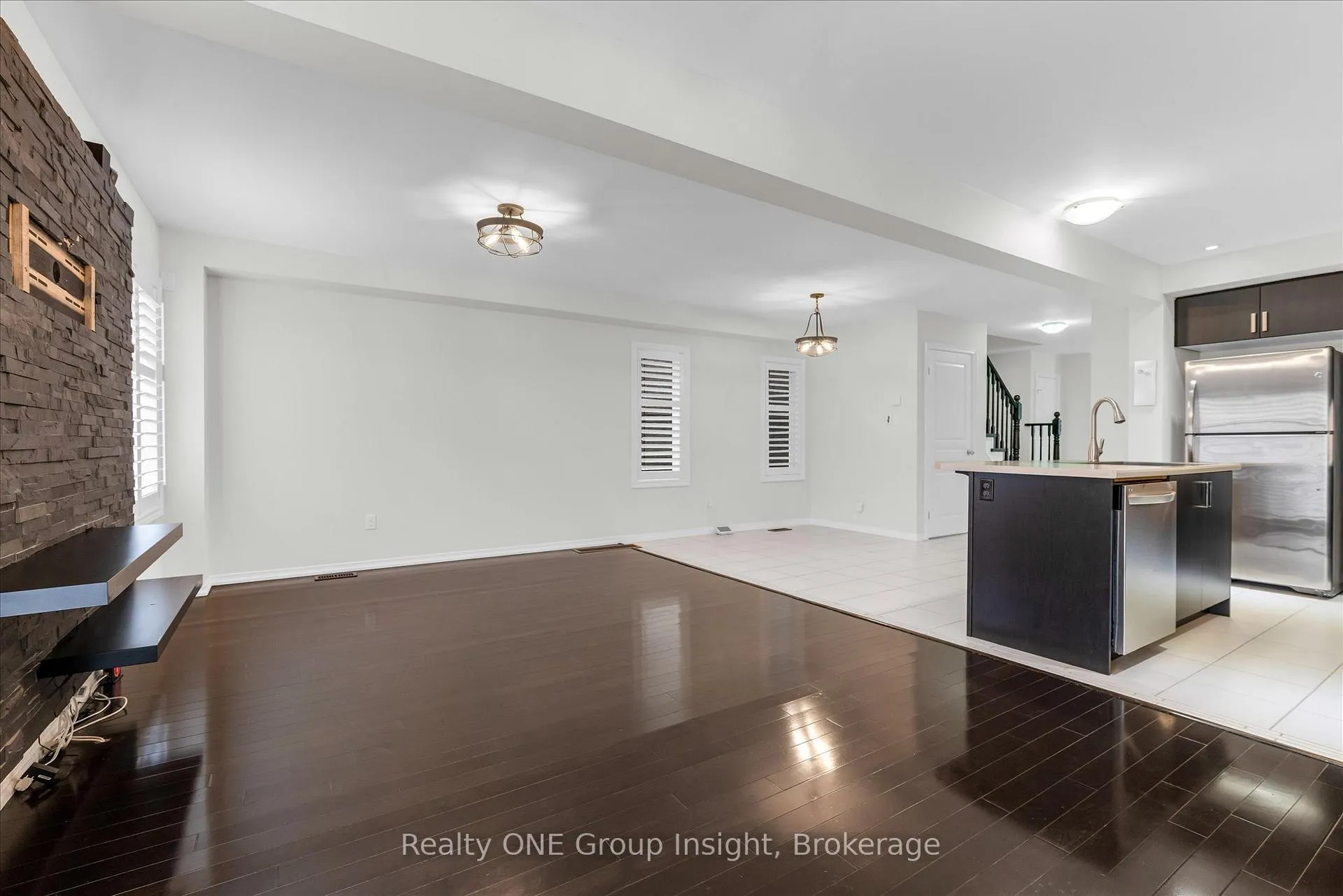 Photo 13 of 183 Penny Lane, Hamilton, Stoney Creek Mountain — HOMEH