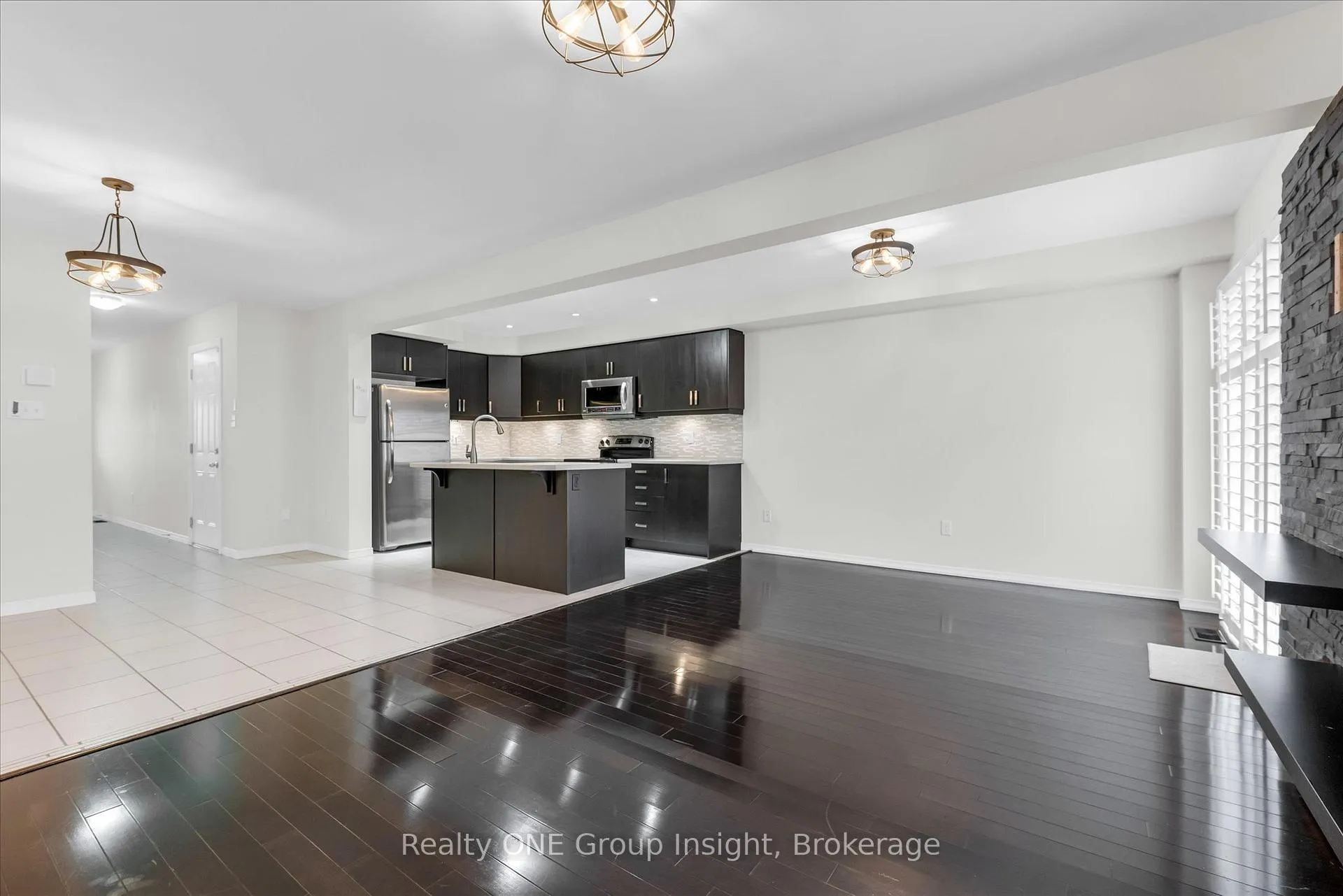 Photo 14 of 183 Penny Lane, Hamilton, Stoney Creek Mountain — HOMEH