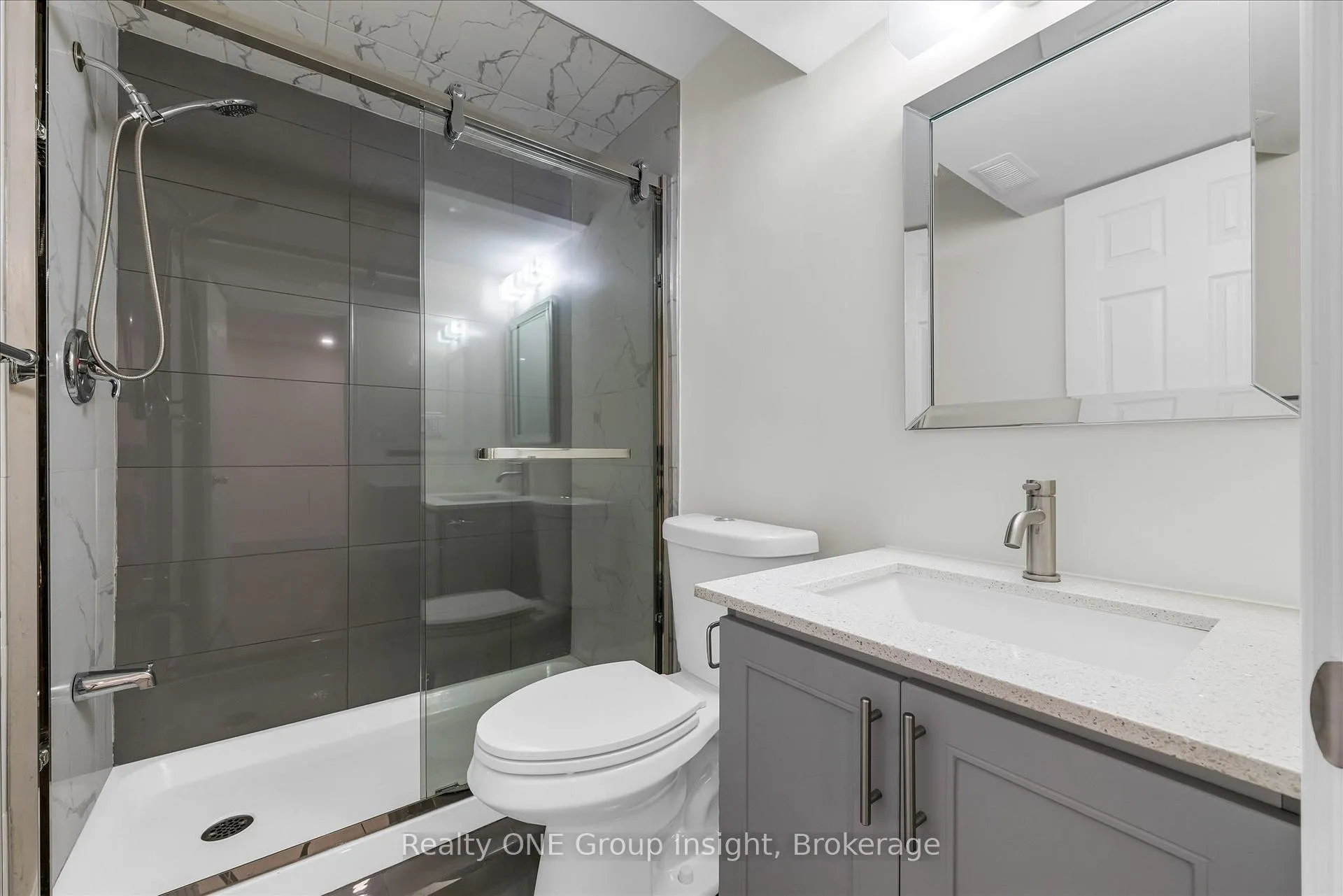 Photo 21 of 183 Penny Lane, Hamilton, Stoney Creek Mountain — HOMEH