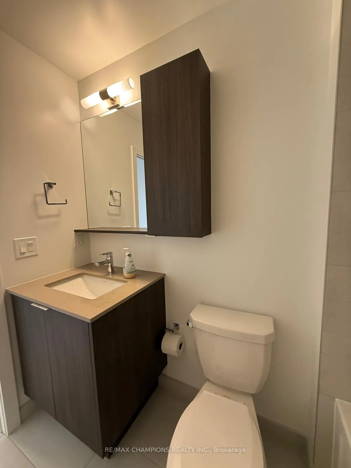 Photo 14 of Unit 502, 2088 James Street, Burlington, Brant — HOMEH