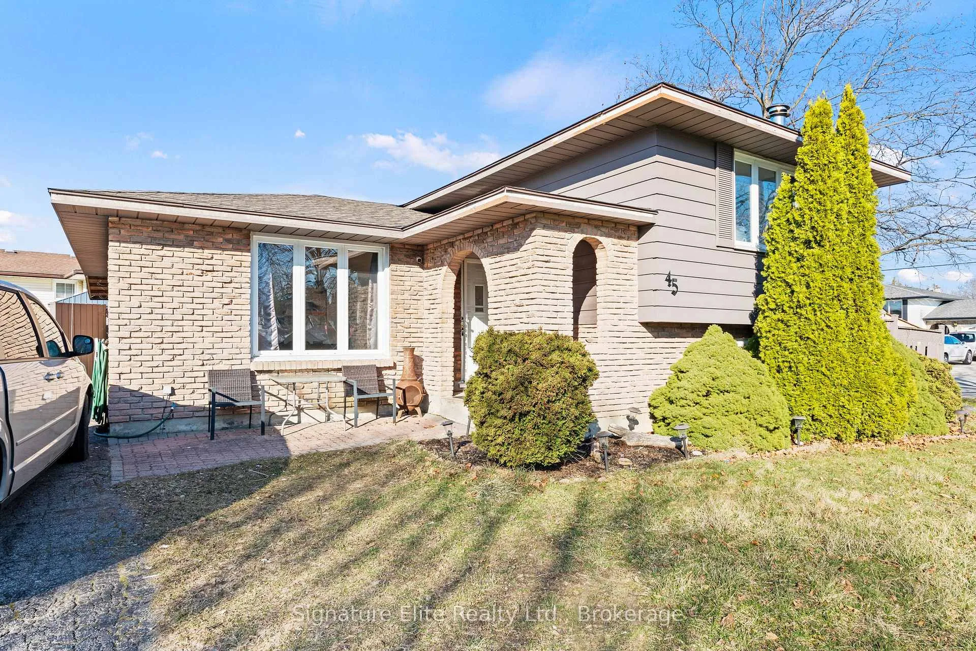 Photo 2 of 45 Sherman Drive, St. Catharines, Lakeport — HOMEH
