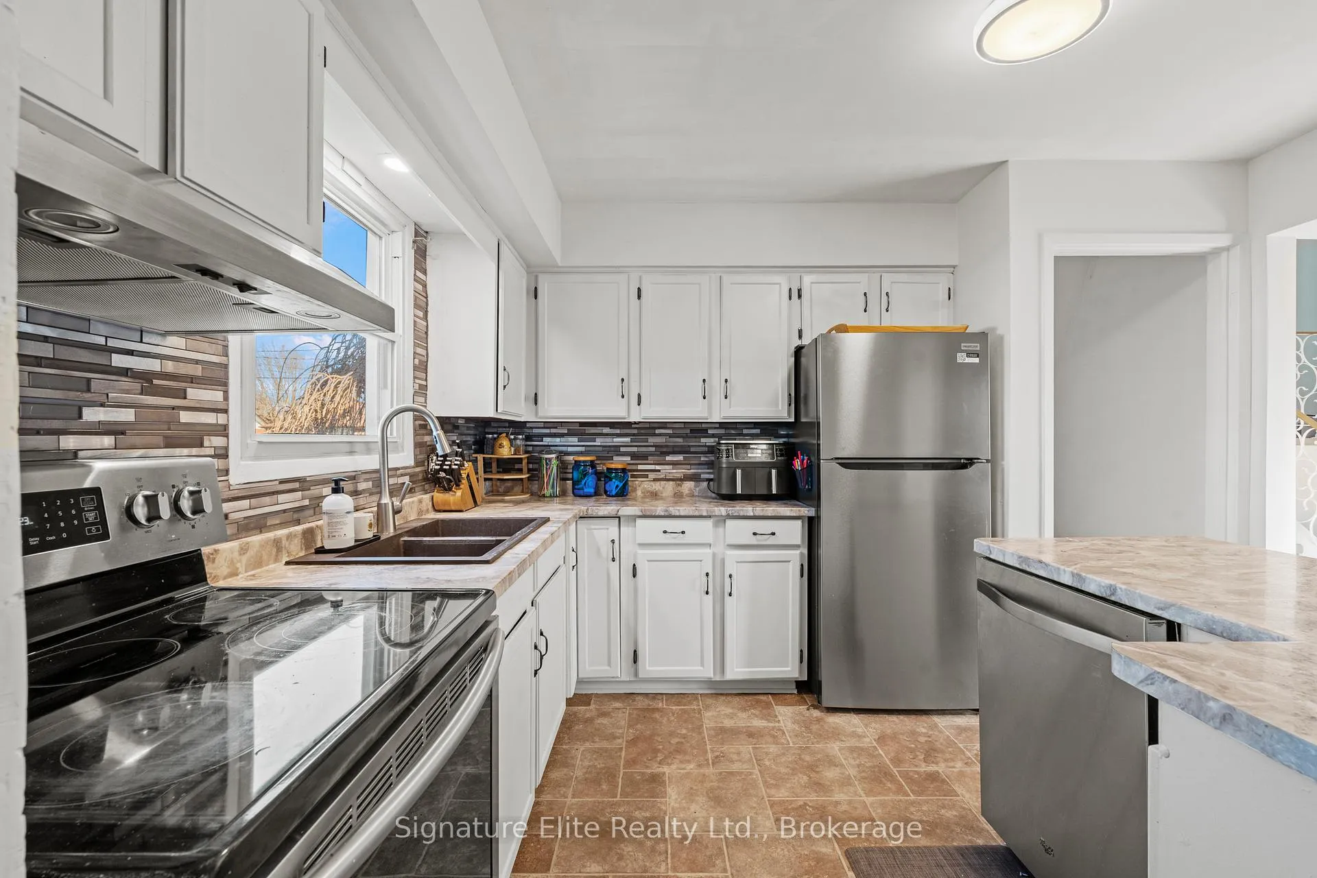 Photo 6 of 45 Sherman Drive, St. Catharines, Lakeport — HOMEH