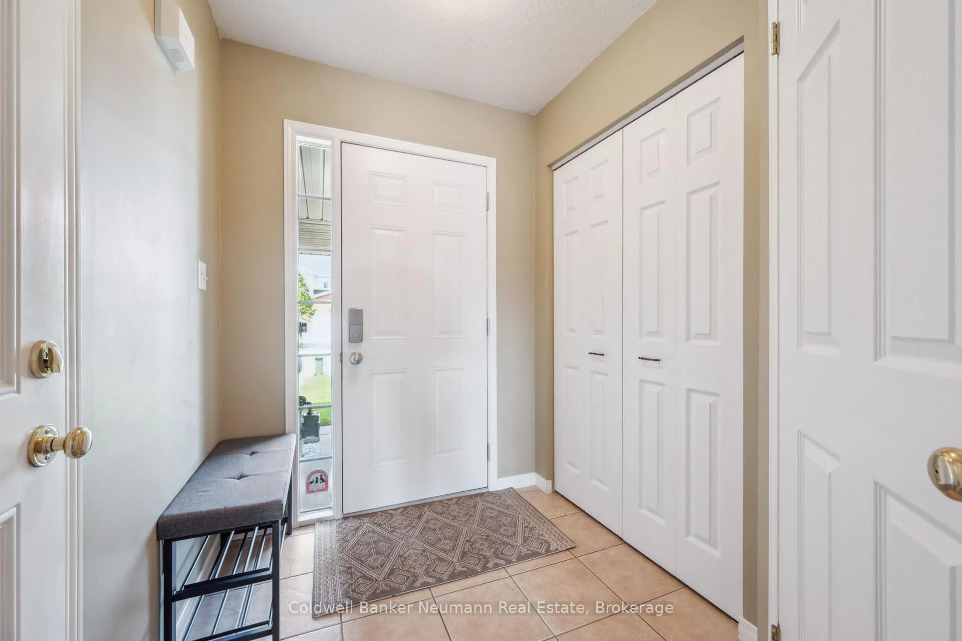 Photo 3 of 60 Hasler Crescent, Guelph, Pineridge/Westminster Woods — HOMEH