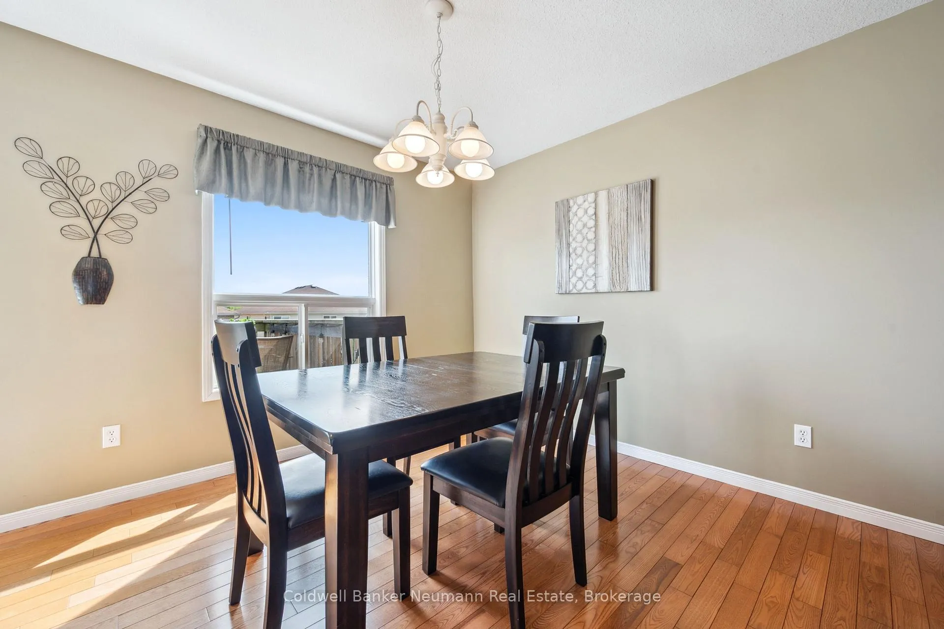 Photo 9 of 60 Hasler Crescent, Guelph, Pineridge/Westminster Woods — HOMEH