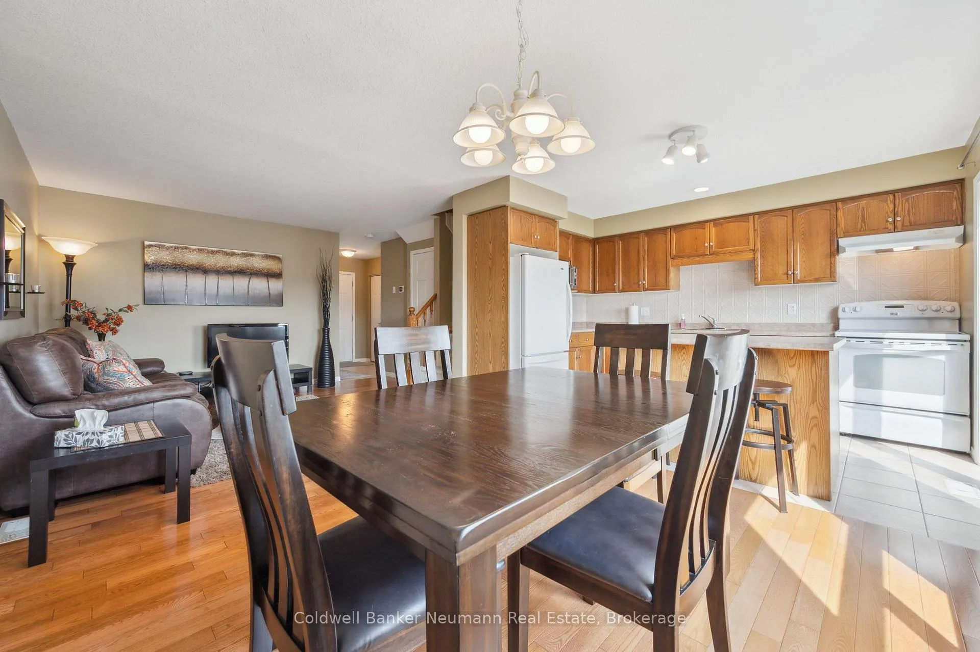 Photo 11 of 60 Hasler Crescent, Guelph, Pineridge/Westminster Woods — HOMEH