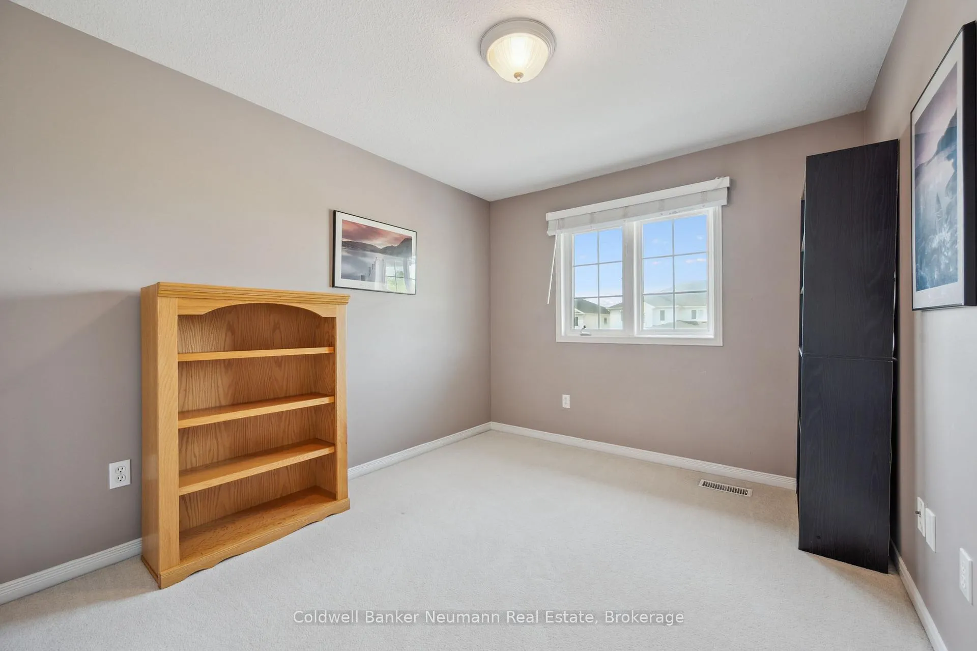Photo 22 of 60 Hasler Crescent, Guelph, Pineridge/Westminster Woods — HOMEH