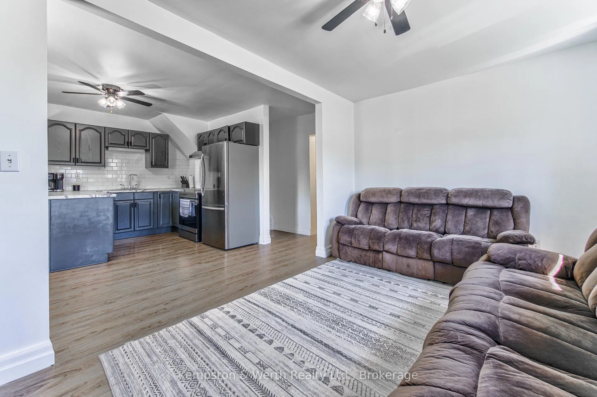 Photo 11 of 573 Queen Street E, St. Marys — HOMEH
