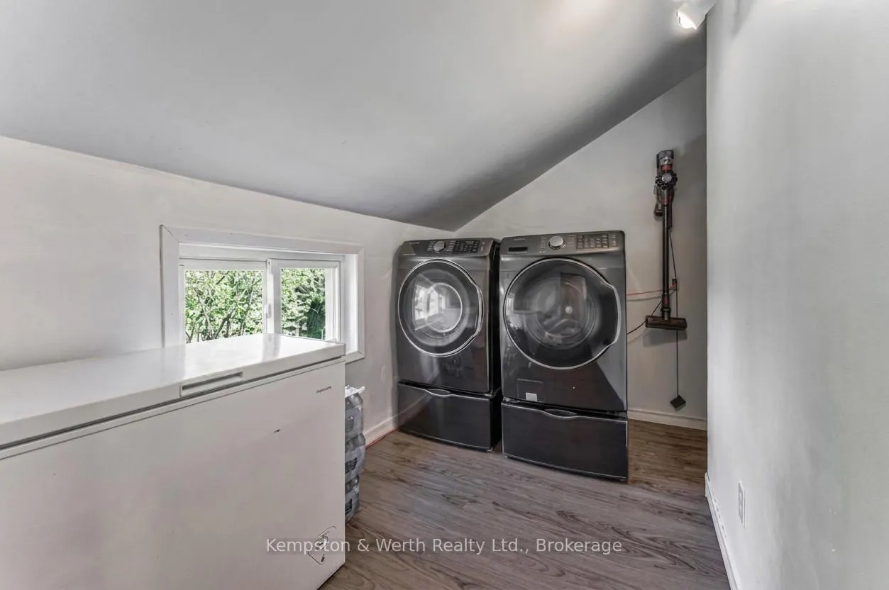 Photo 18 of 573 Queen Street E, St. Marys — HOMEH