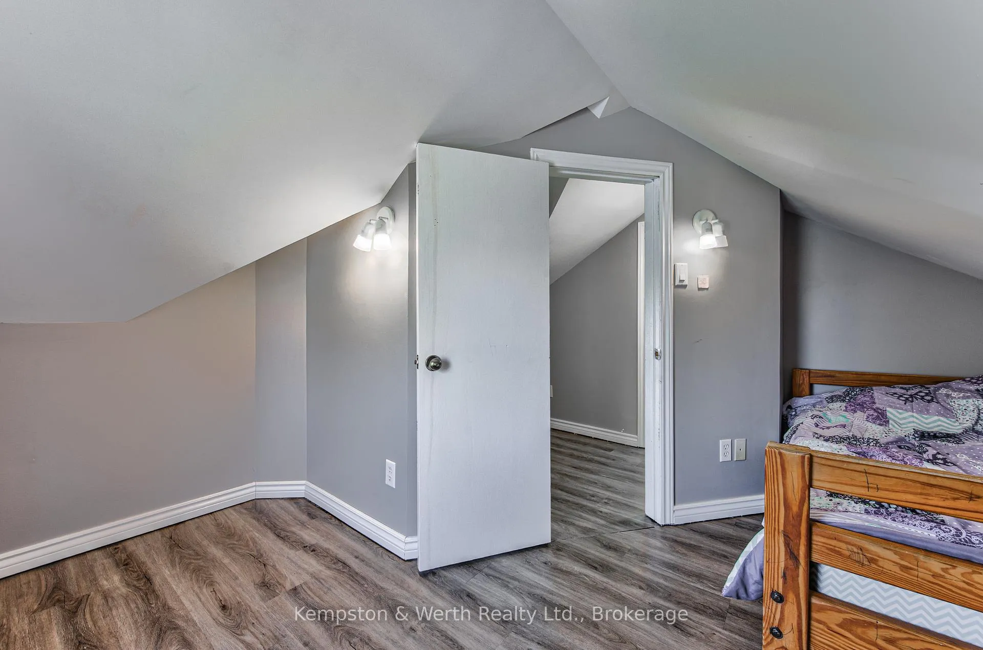Photo 23 of 573 Queen Street E, St. Marys — HOMEH