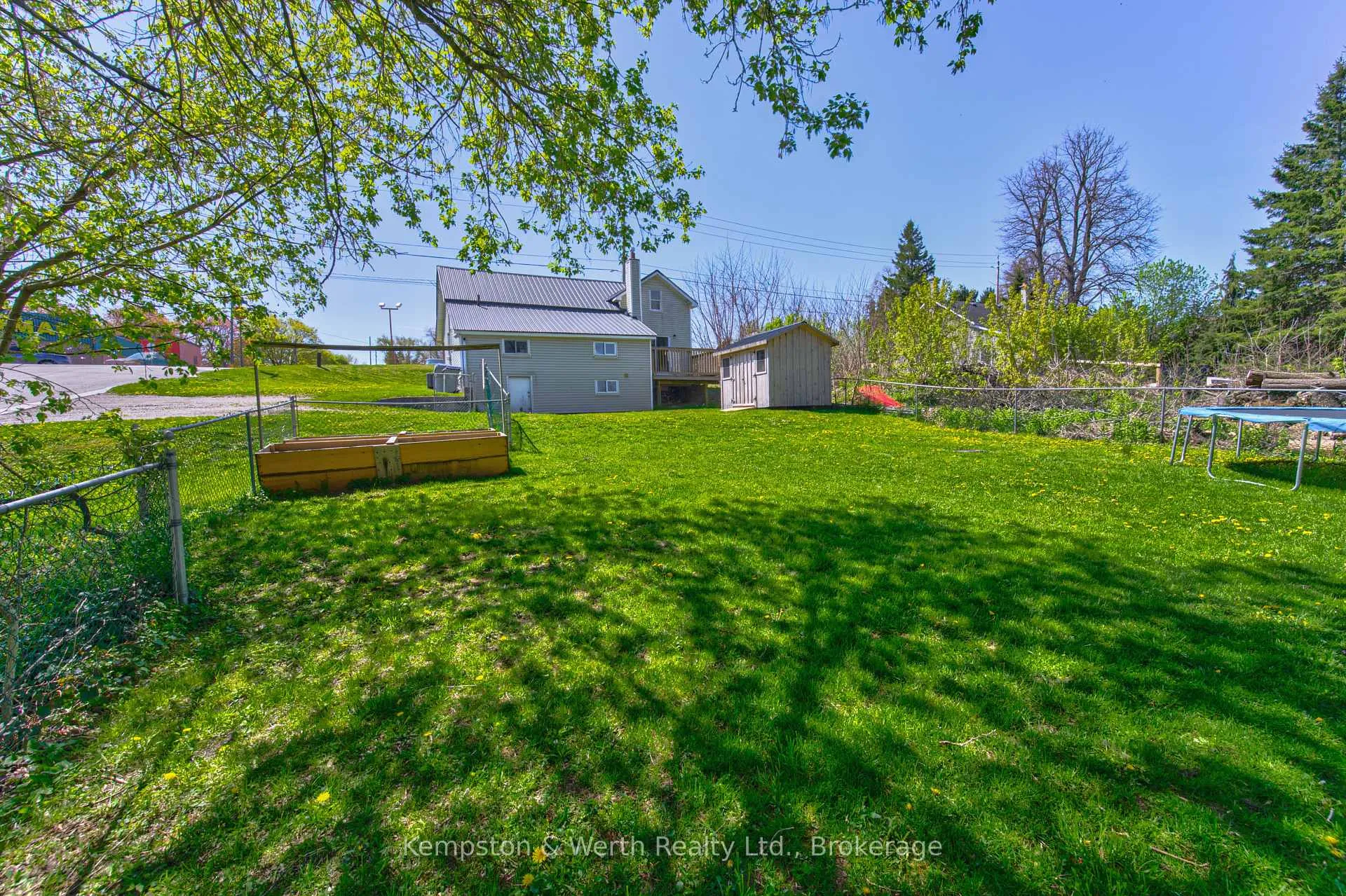 Photo 34 of 573 Queen Street E, St. Marys — HOMEH
