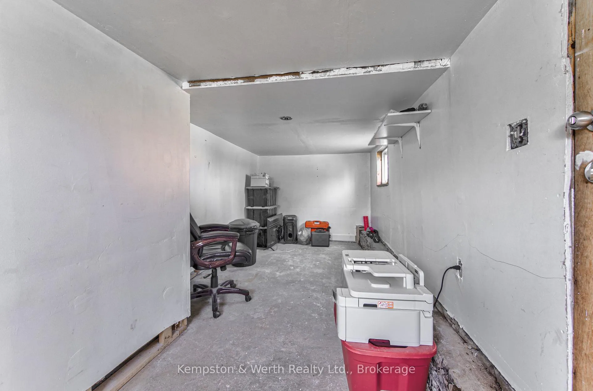 Photo 36 of 573 Queen Street E, St. Marys — HOMEH