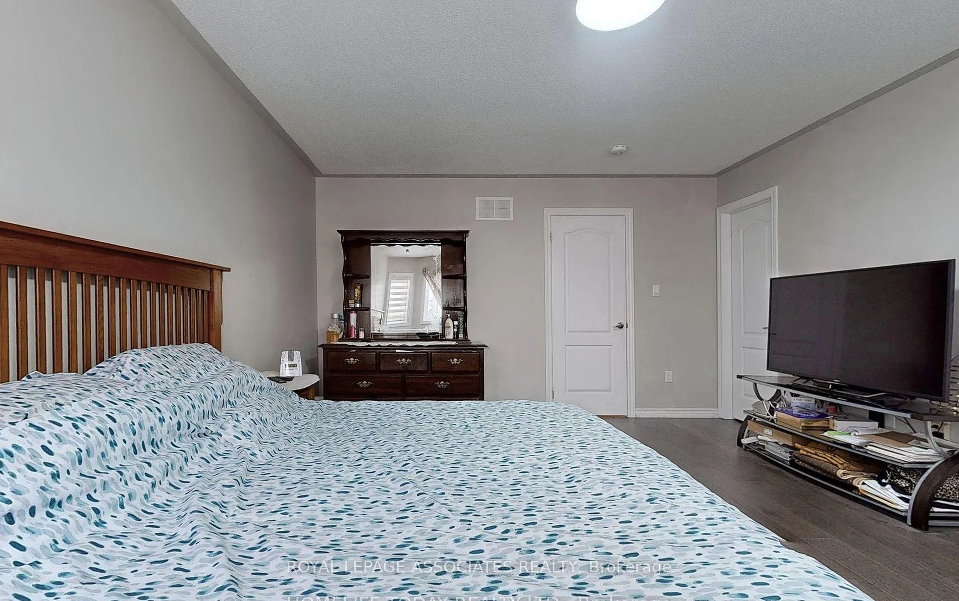 Photo 20 of 29 Jardine Street, Brock, Beaverton — HOMEH