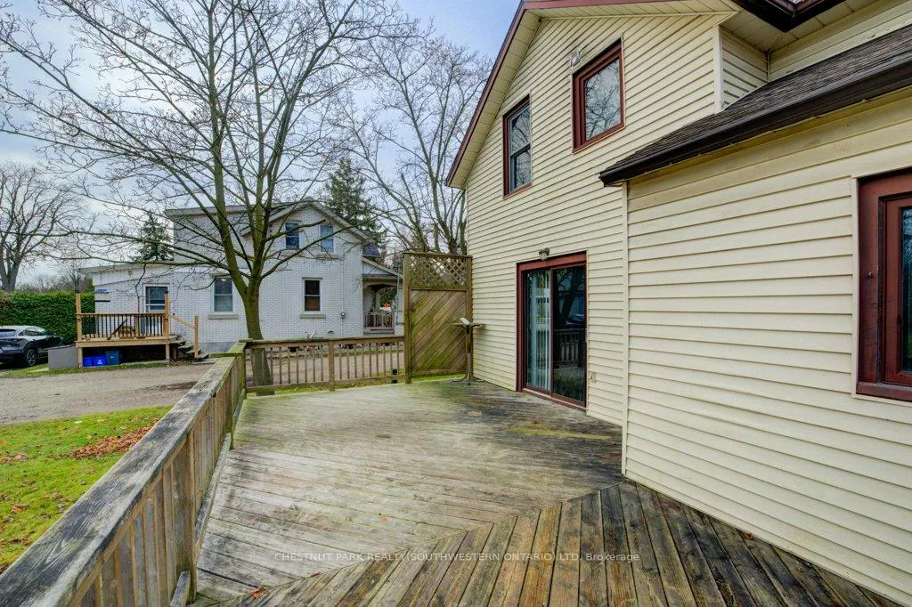Photo 22 of 99 Woolwich Street S, Woolwich, Breslau — HOMEH