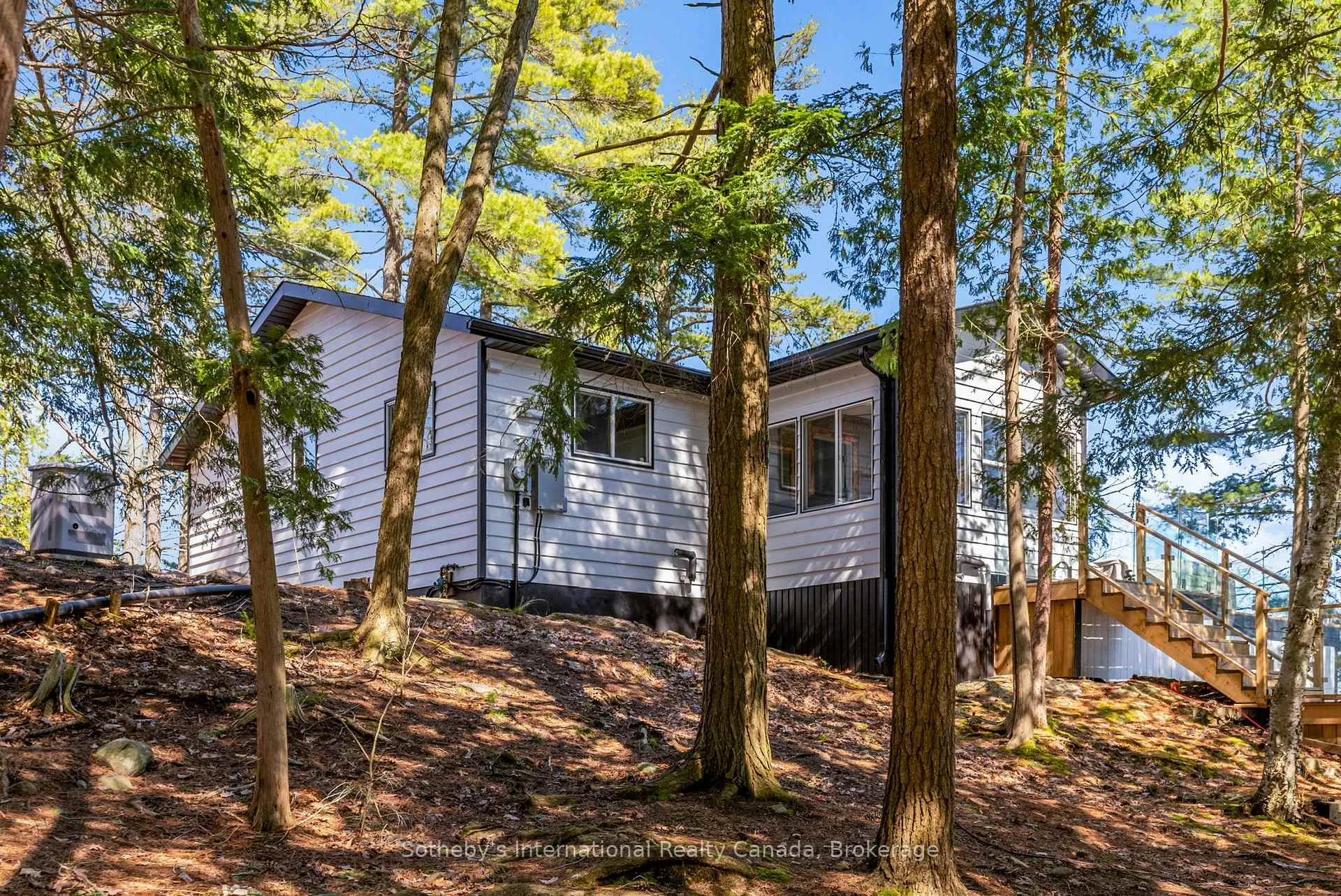 Photo 4 of 29 Beachgrove Island 33LM, Gravenhurst, Muskoka (S) — HOMEH