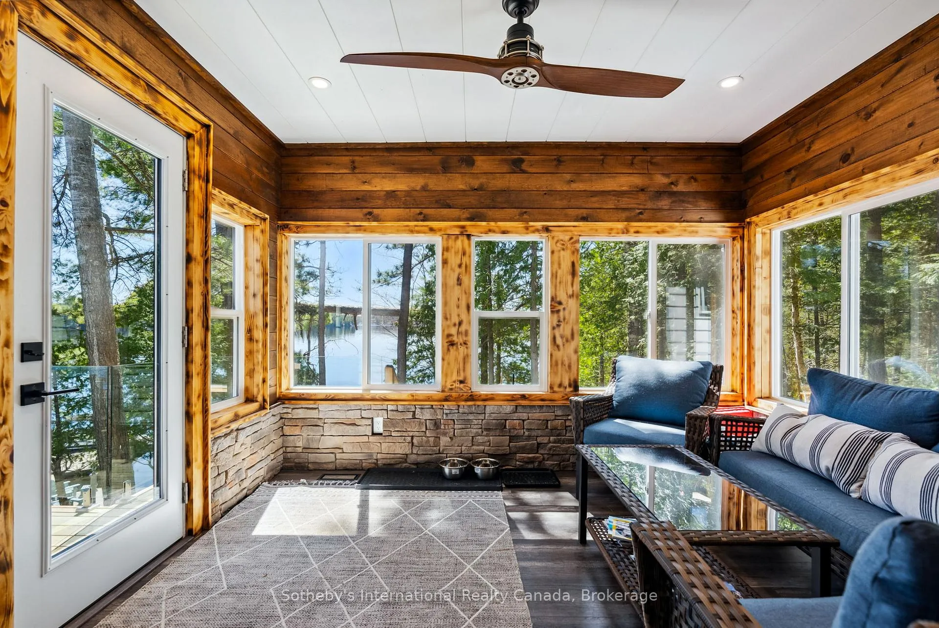 Photo 8 of 29 Beachgrove Island 33LM, Gravenhurst, Muskoka (S) — HOMEH