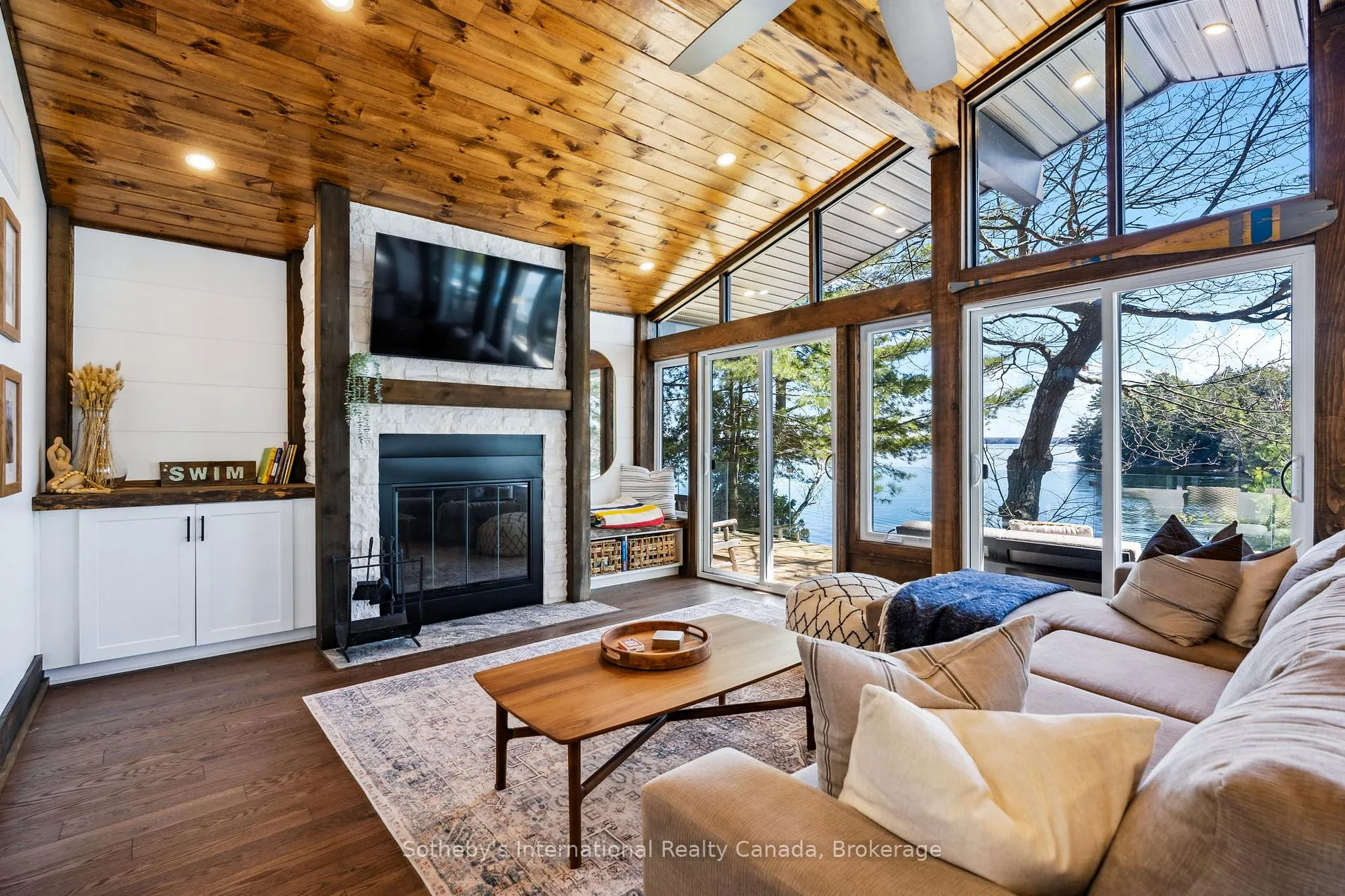 Photo 16 of 29 Beachgrove Island 33LM, Gravenhurst, Muskoka (S) — HOMEH