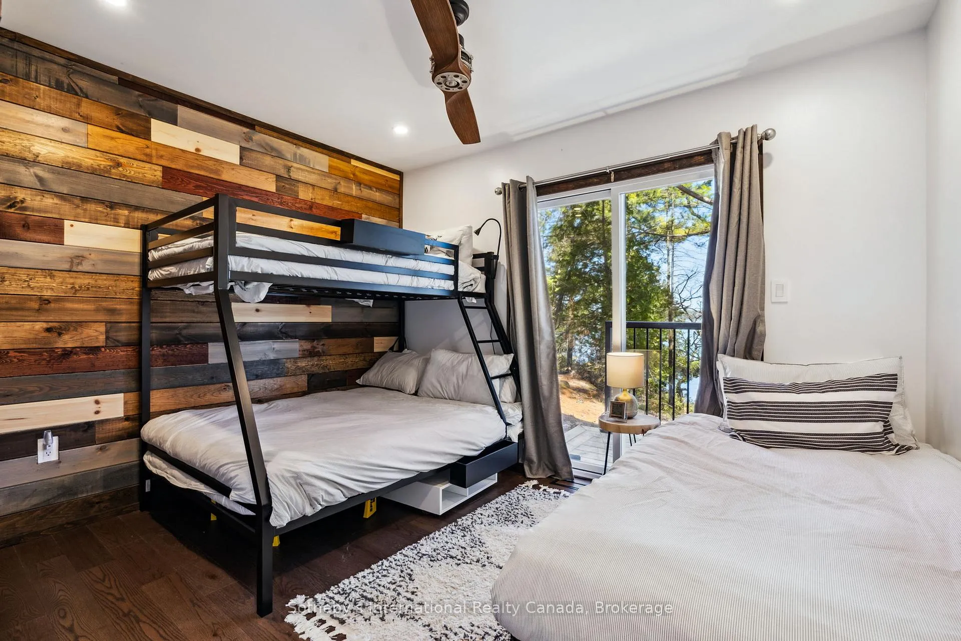 Photo 23 of 29 Beachgrove Island 33LM, Gravenhurst, Muskoka (S) — HOMEH