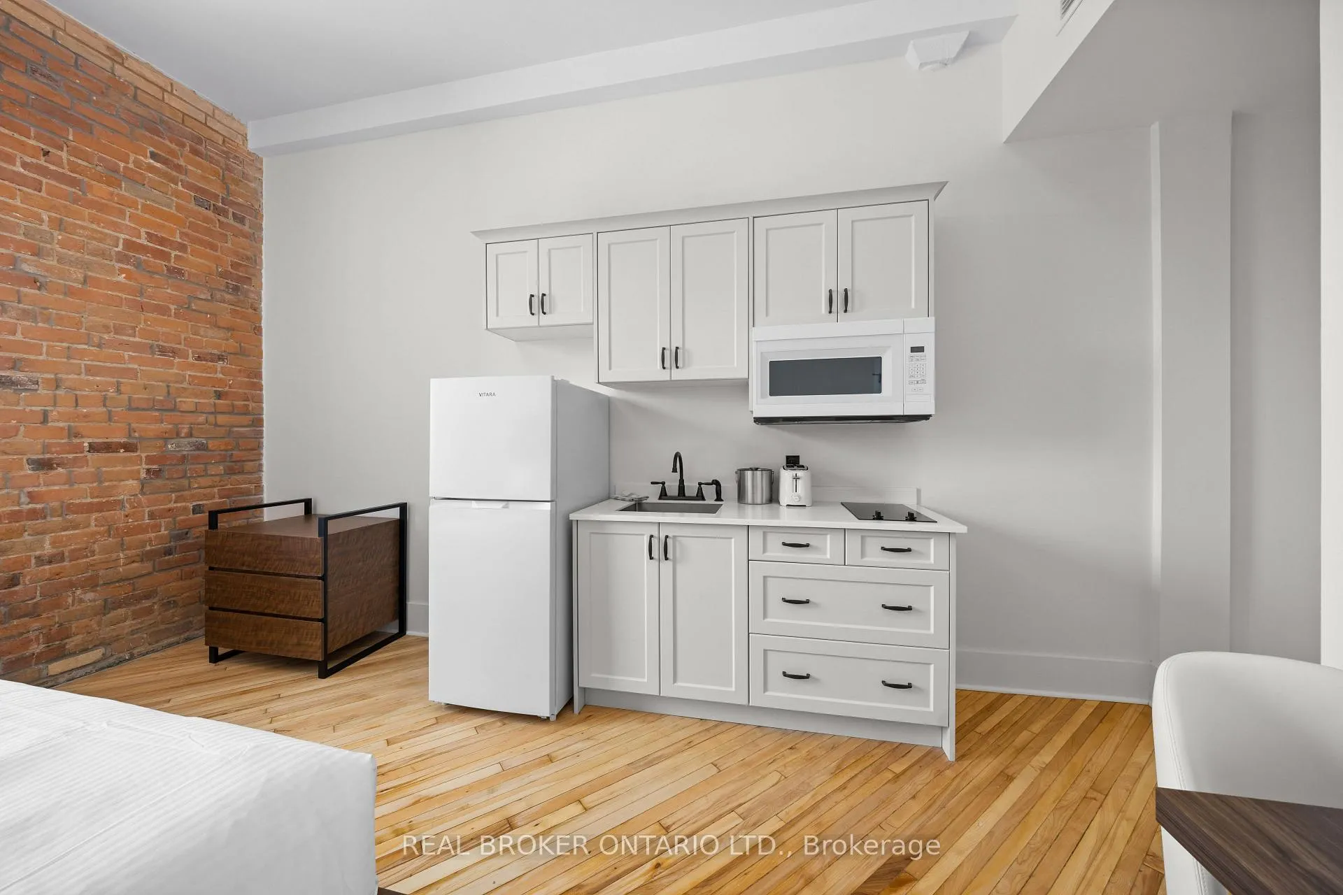 Photo 5 of Unit 202, 150 Mill Street, Carleton Place — HOMEH