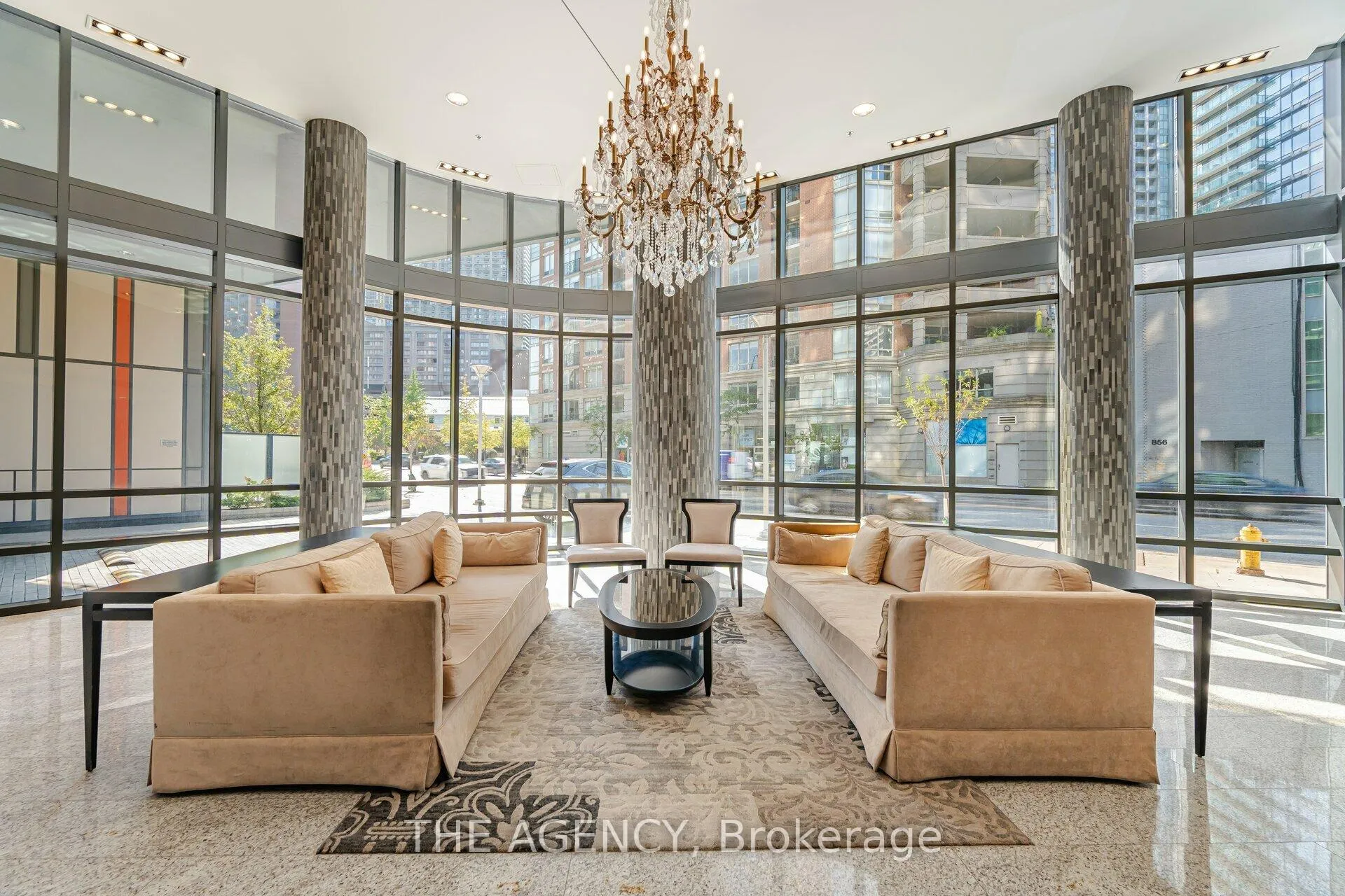 Photo 5 of Unit 105, 825 Church Street, Toronto, Rosedale-Moore Park — HOMEH