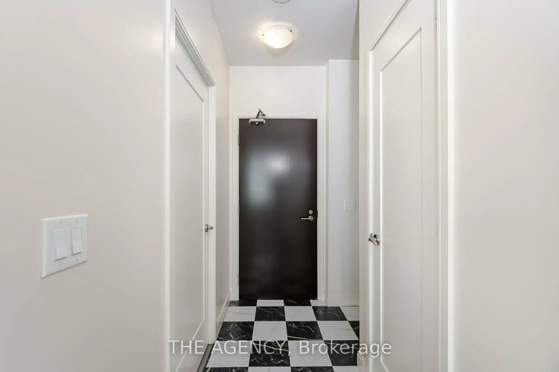 Photo 7 of Unit 105, 825 Church Street, Toronto, Rosedale-Moore Park — HOMEH