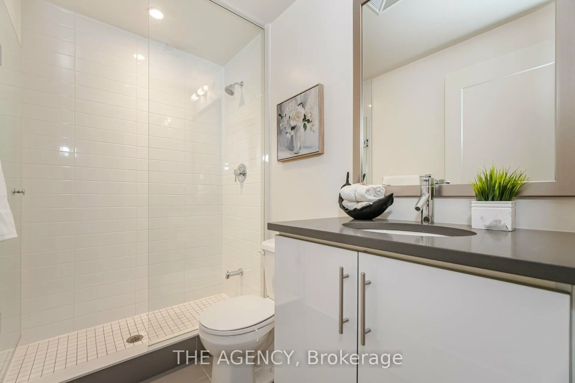 Photo 18 of Unit 105, 825 Church Street, Toronto, Rosedale-Moore Park — HOMEH