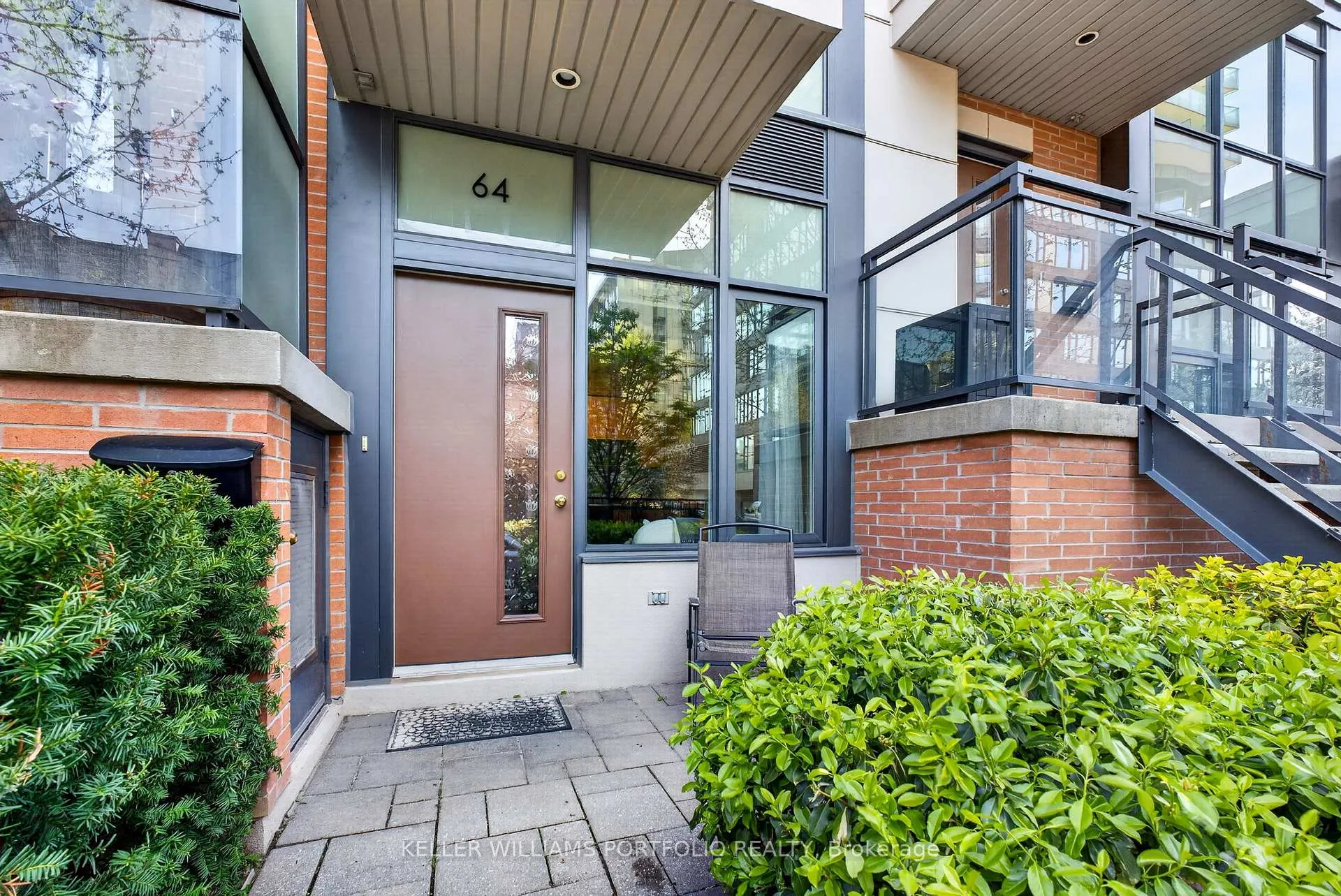 Photo 3 of 64 Cole Street, Toronto, Regent Park — HOMEH