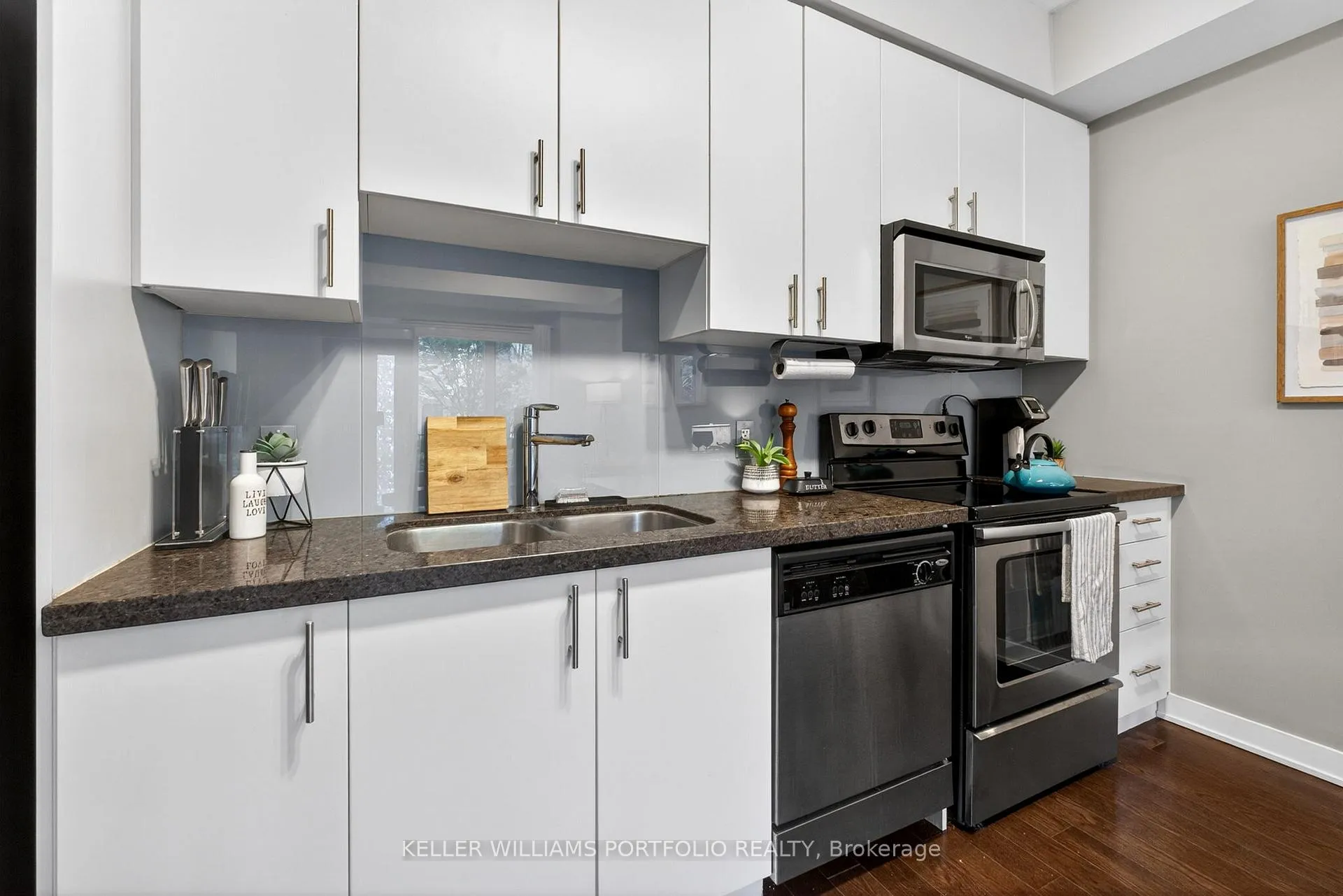 Photo 12 of 64 Cole Street, Toronto, Regent Park — HOMEH