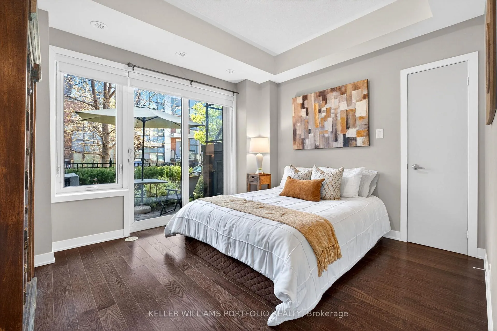 Photo 15 of 64 Cole Street, Toronto, Regent Park — HOMEH