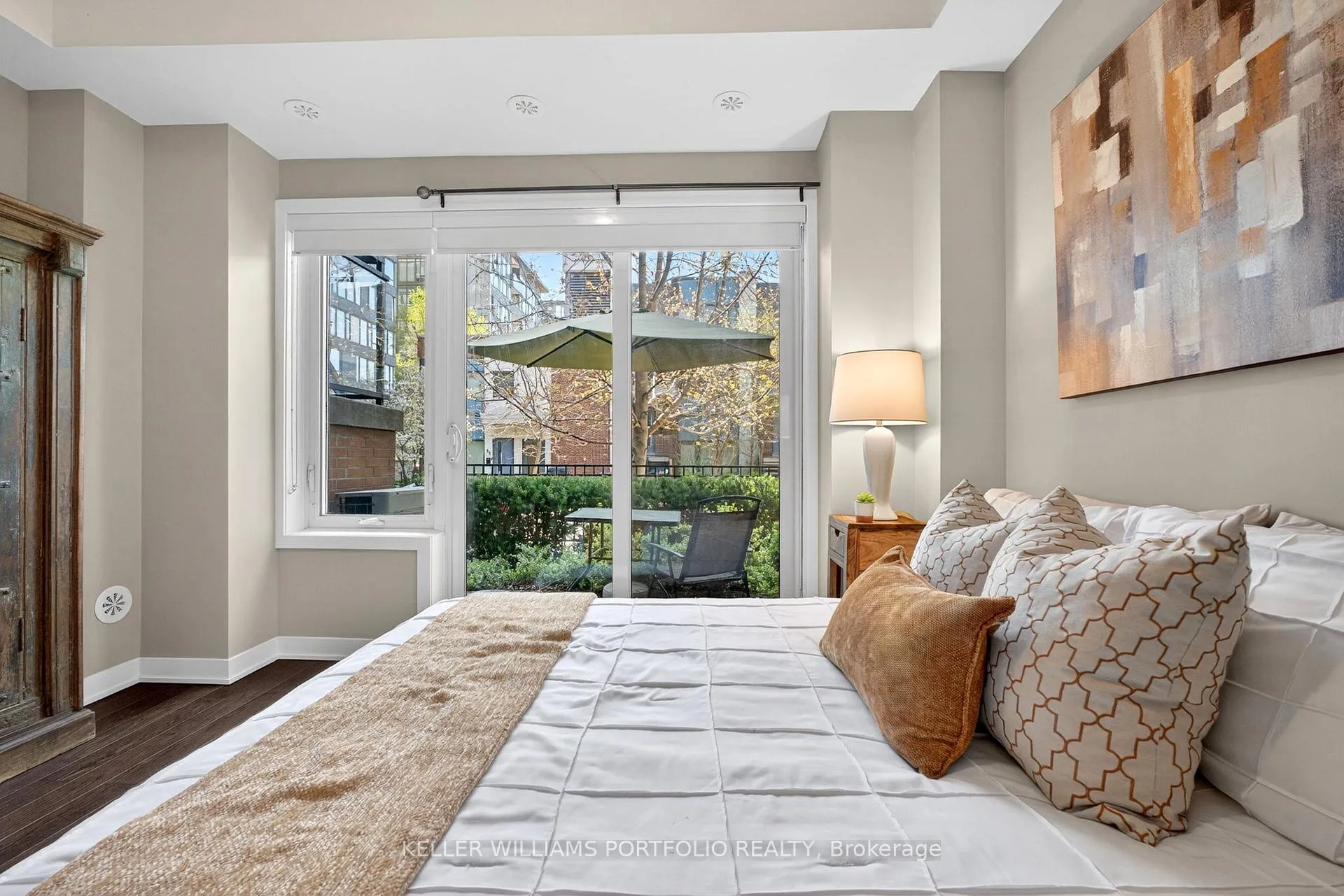 Photo 17 of 64 Cole Street, Toronto, Regent Park — HOMEH