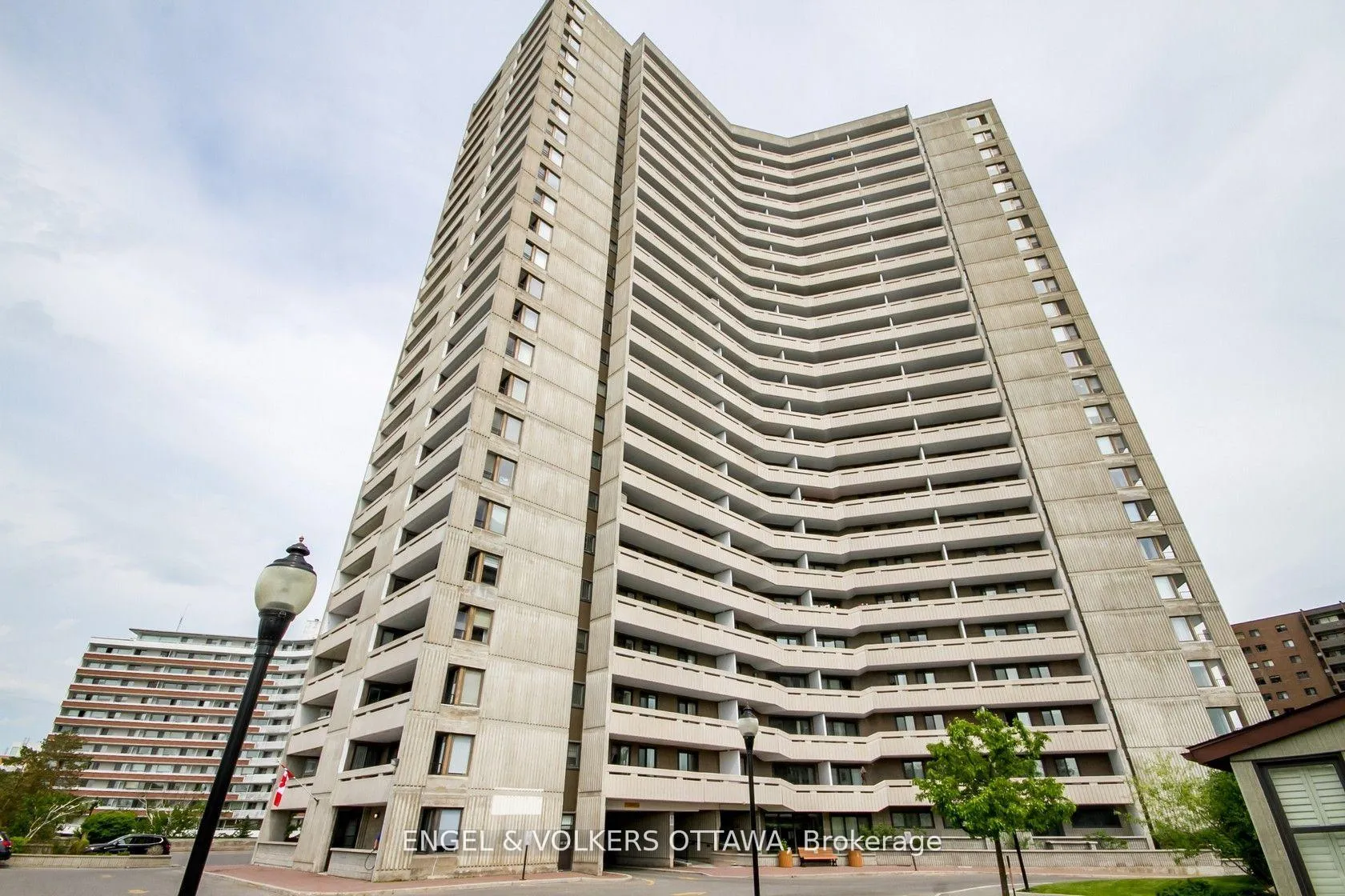 Photo 2 of Unit 2209, 1081 Ambleside Drive, Ottawa, Woodroffe — HOMEH