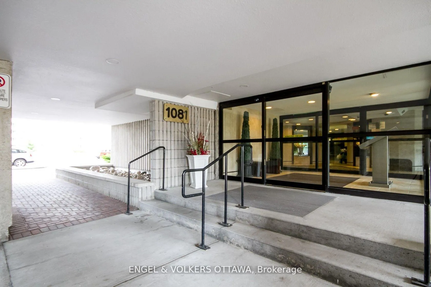 Photo 3 of Unit 2209, 1081 Ambleside Drive, Ottawa, Woodroffe — HOMEH