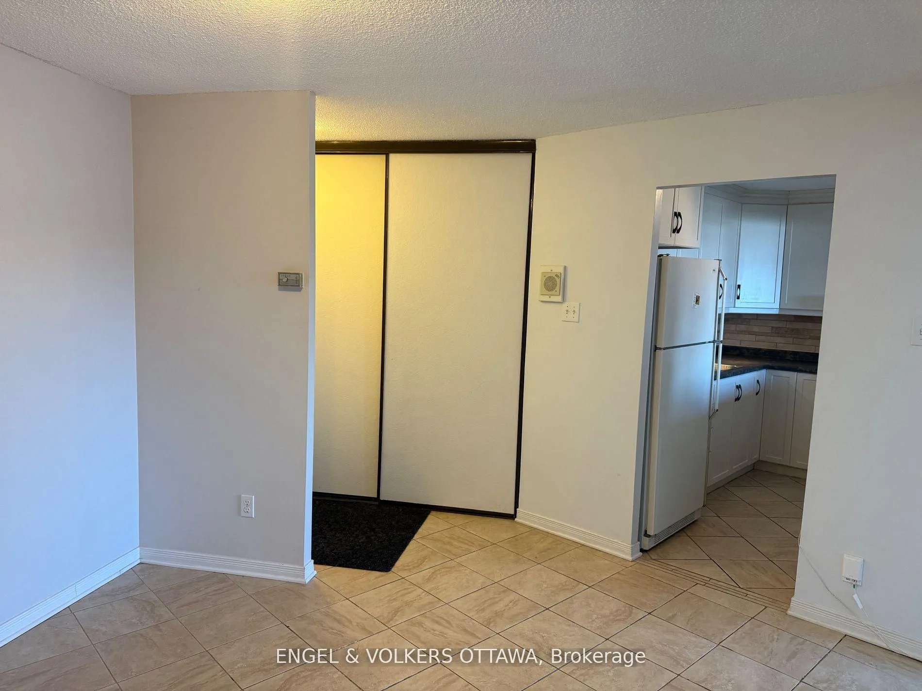Photo 8 of Unit 2209, 1081 Ambleside Drive, Ottawa, Woodroffe — HOMEH