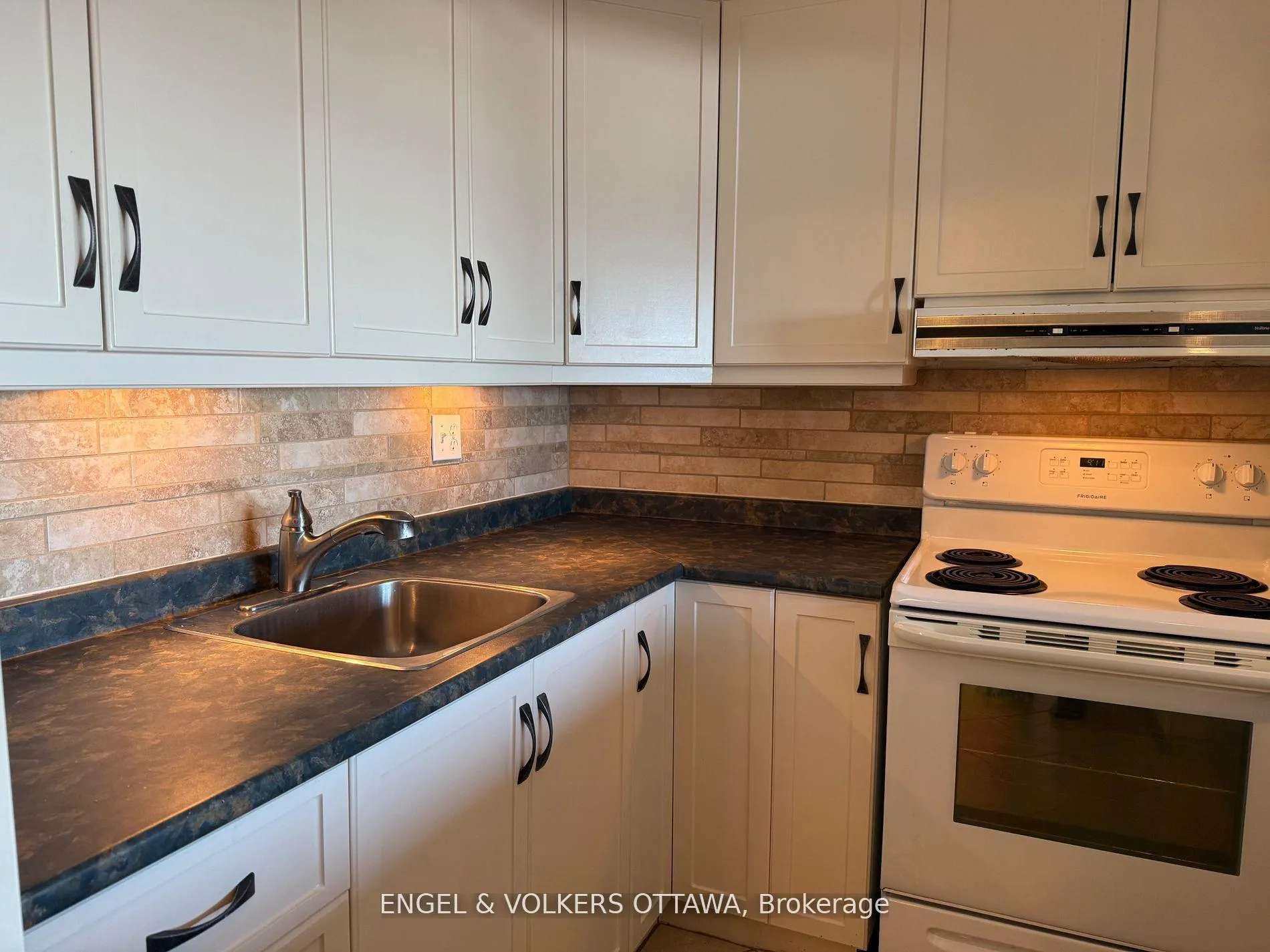 Photo 9 of Unit 2209, 1081 Ambleside Drive, Ottawa, Woodroffe — HOMEH